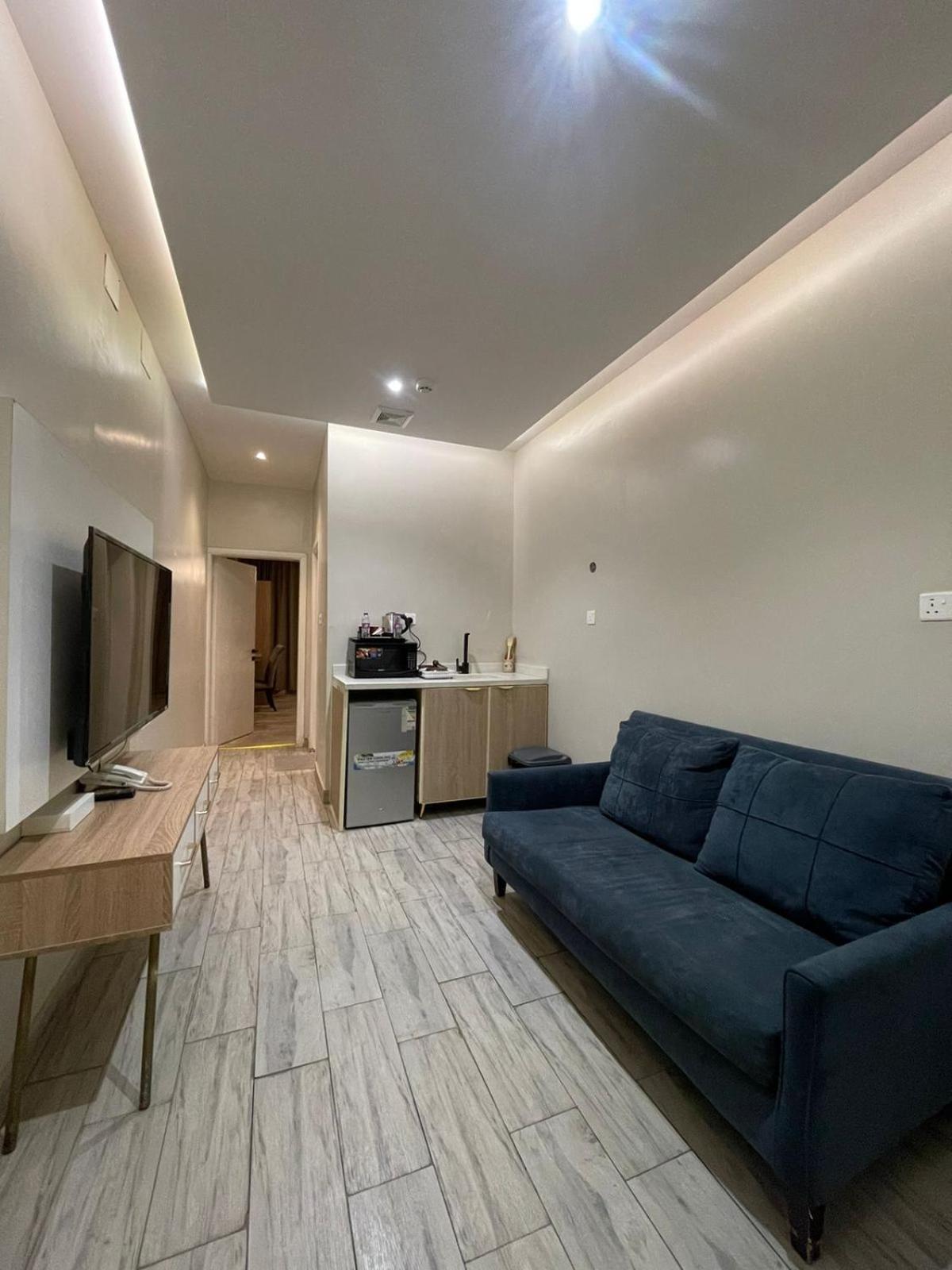 Two-Bedroom Apartment - Photo 3