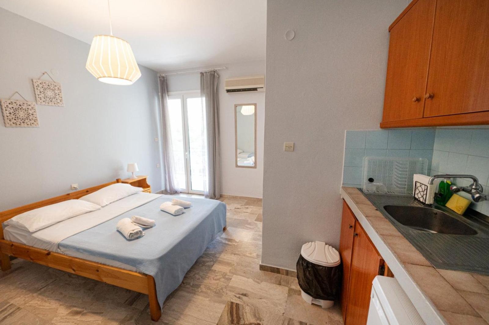 Triple Room with Sea View photo 2