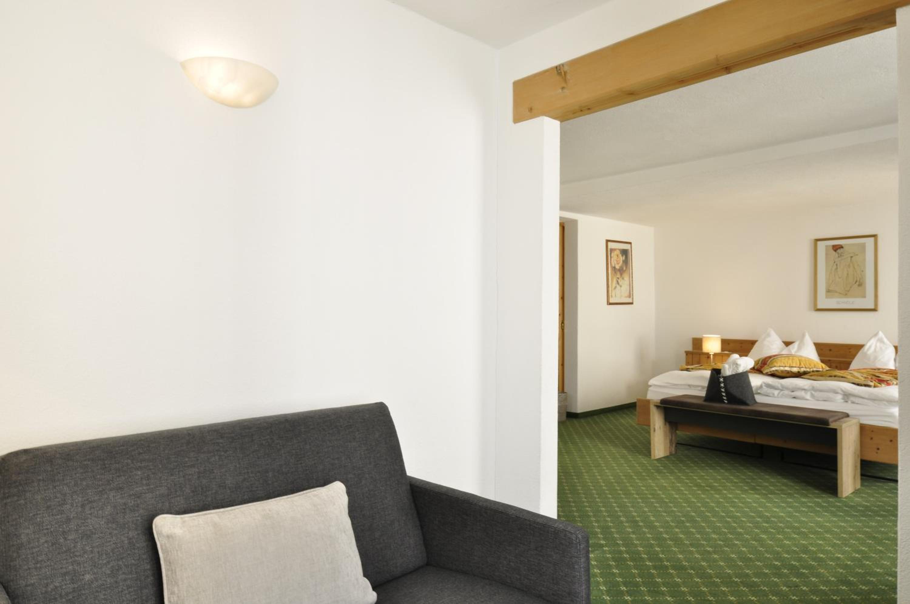 Triple Room - Photo 6