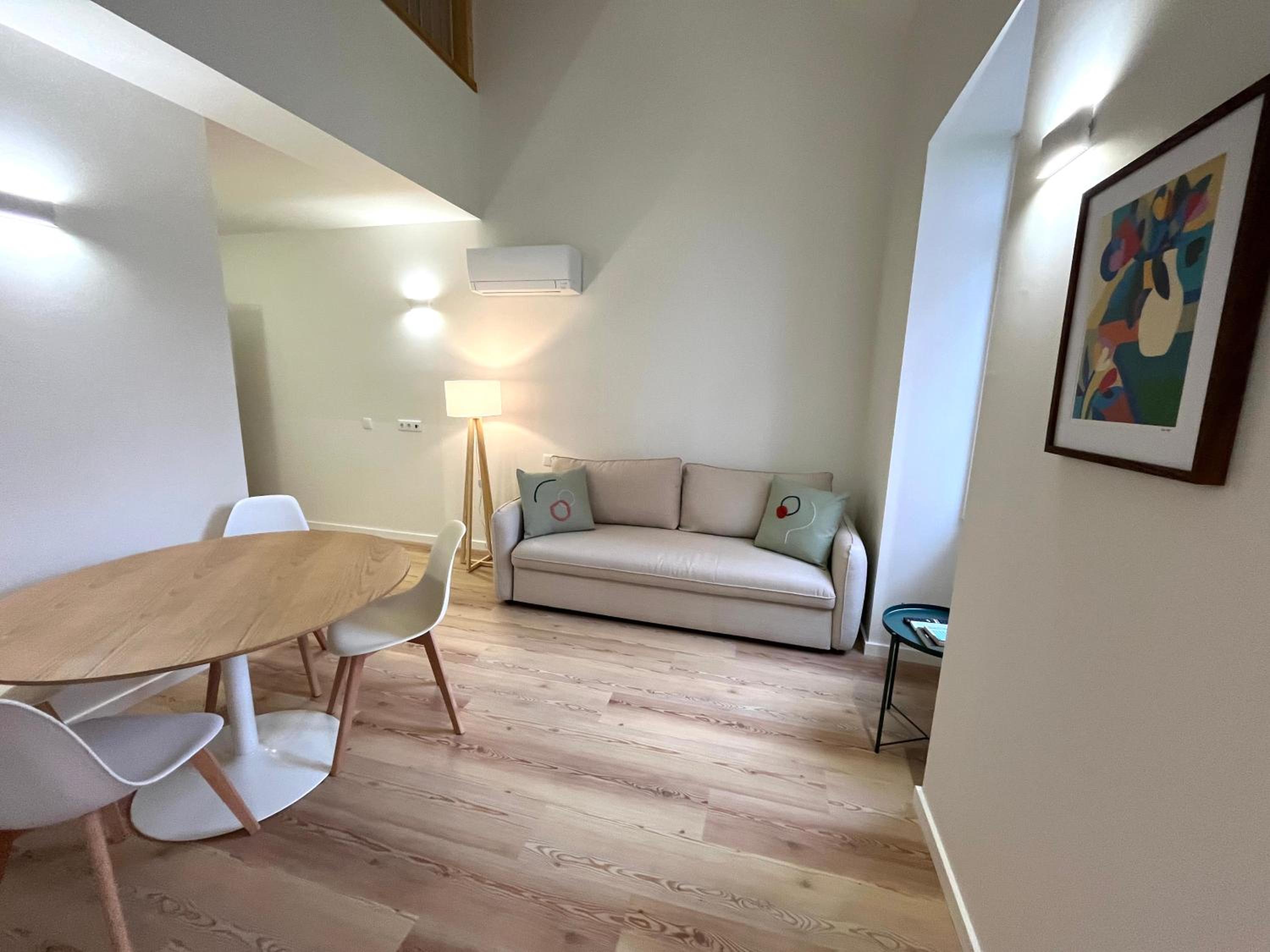 Two-Bedroom Loft Apartment photo 3