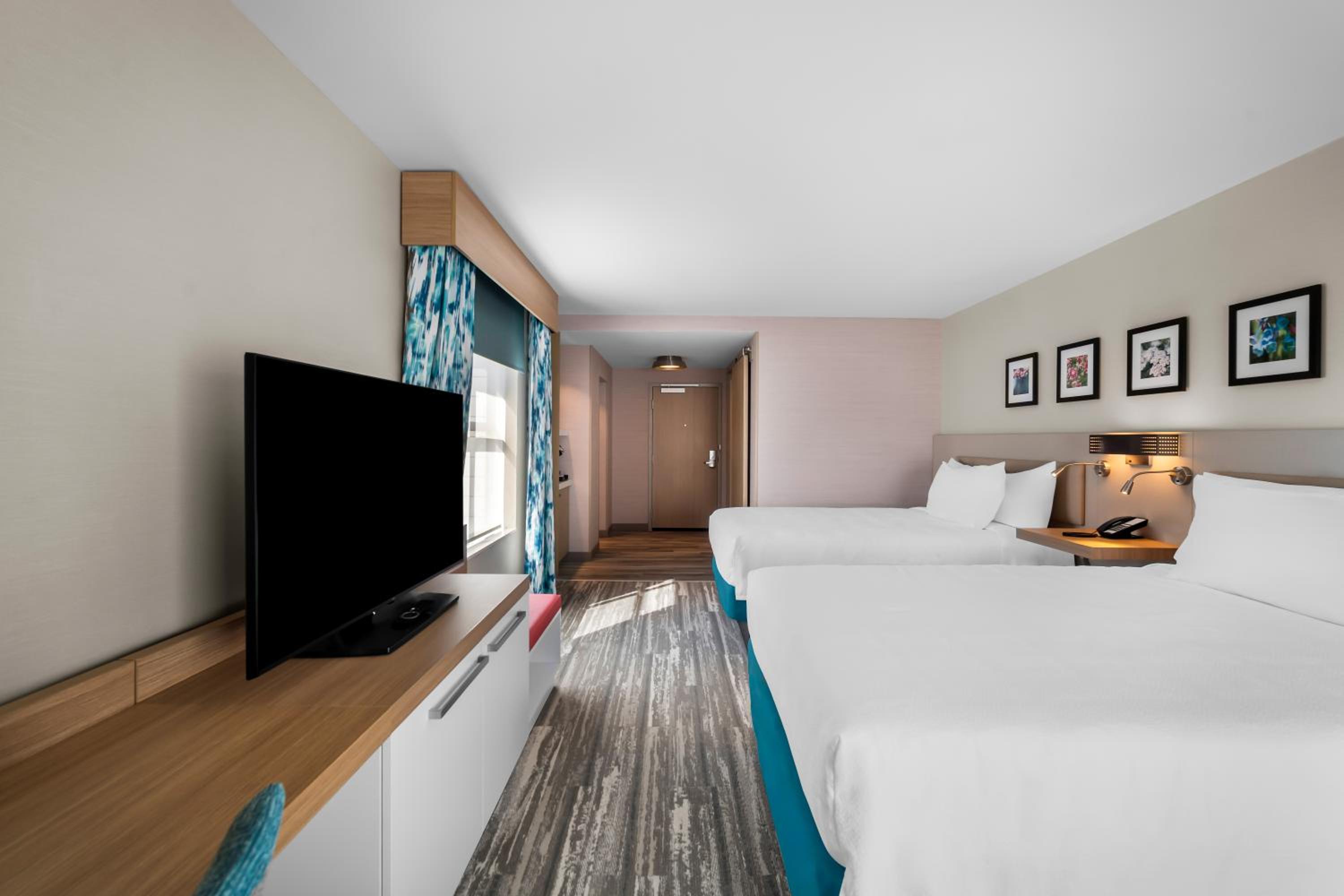 Queen Room with Two Queen Beds - Photo 1