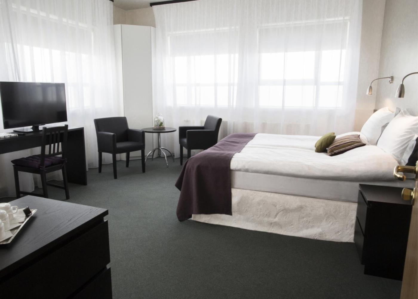 Economy Triple Room photo 1