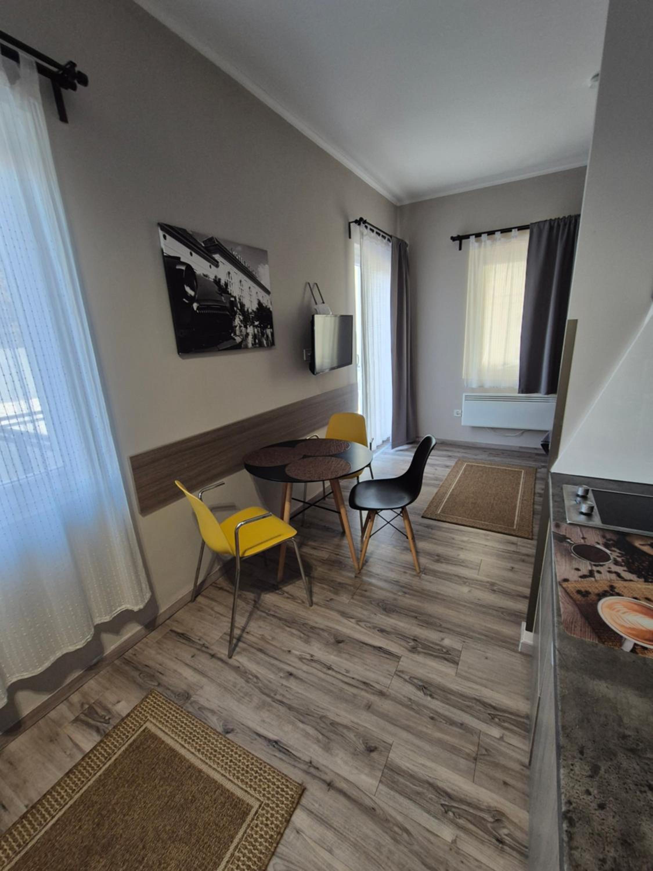 Double Room with Extra Bed photo 2