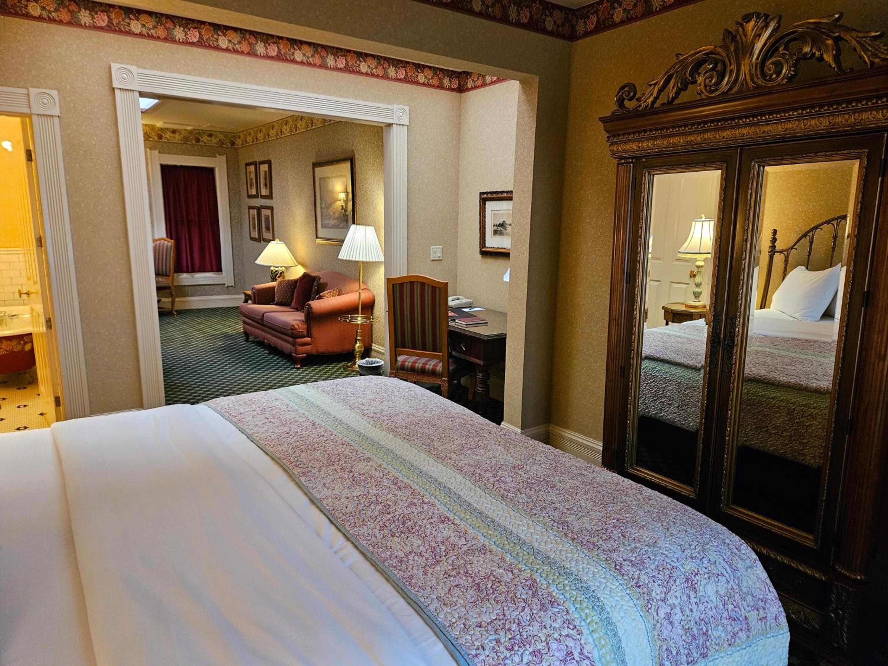 Superior King Suite