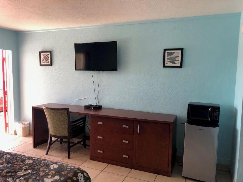 Standard Double or Twin Room photo 2