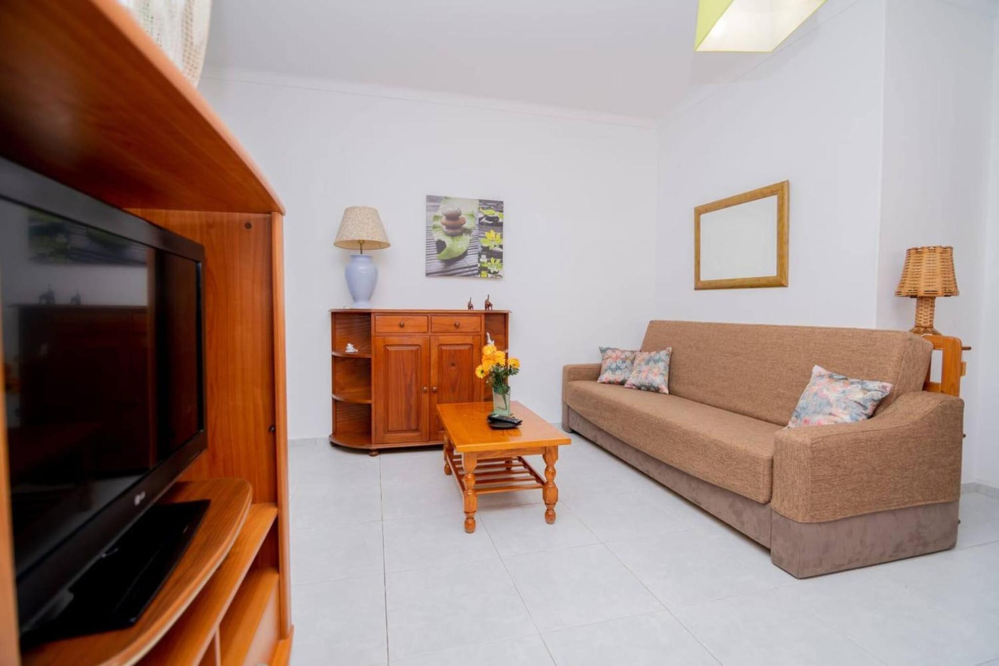 Apartment photo 2