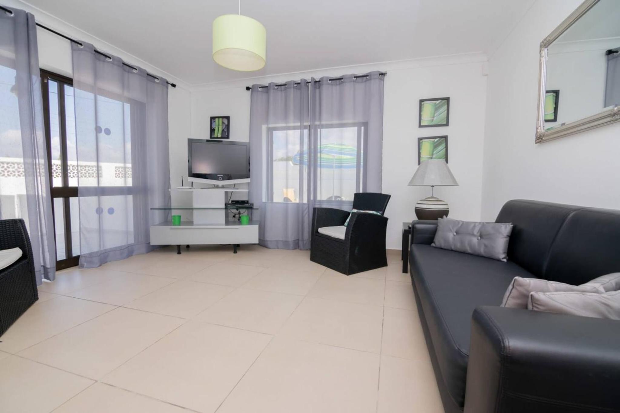 Two-Bedroom Apartment photo 2