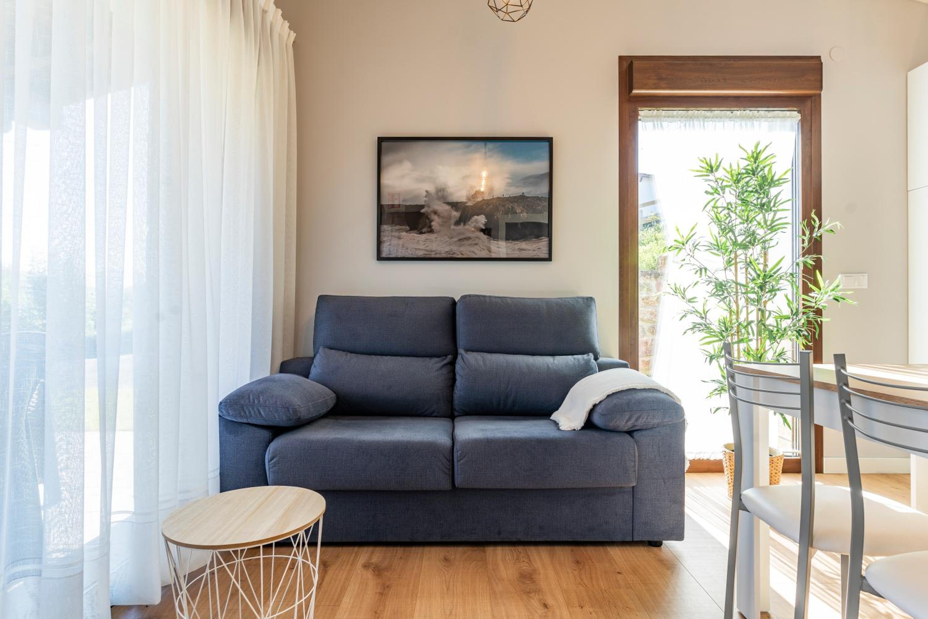 Apartamento de una habitación con jardín