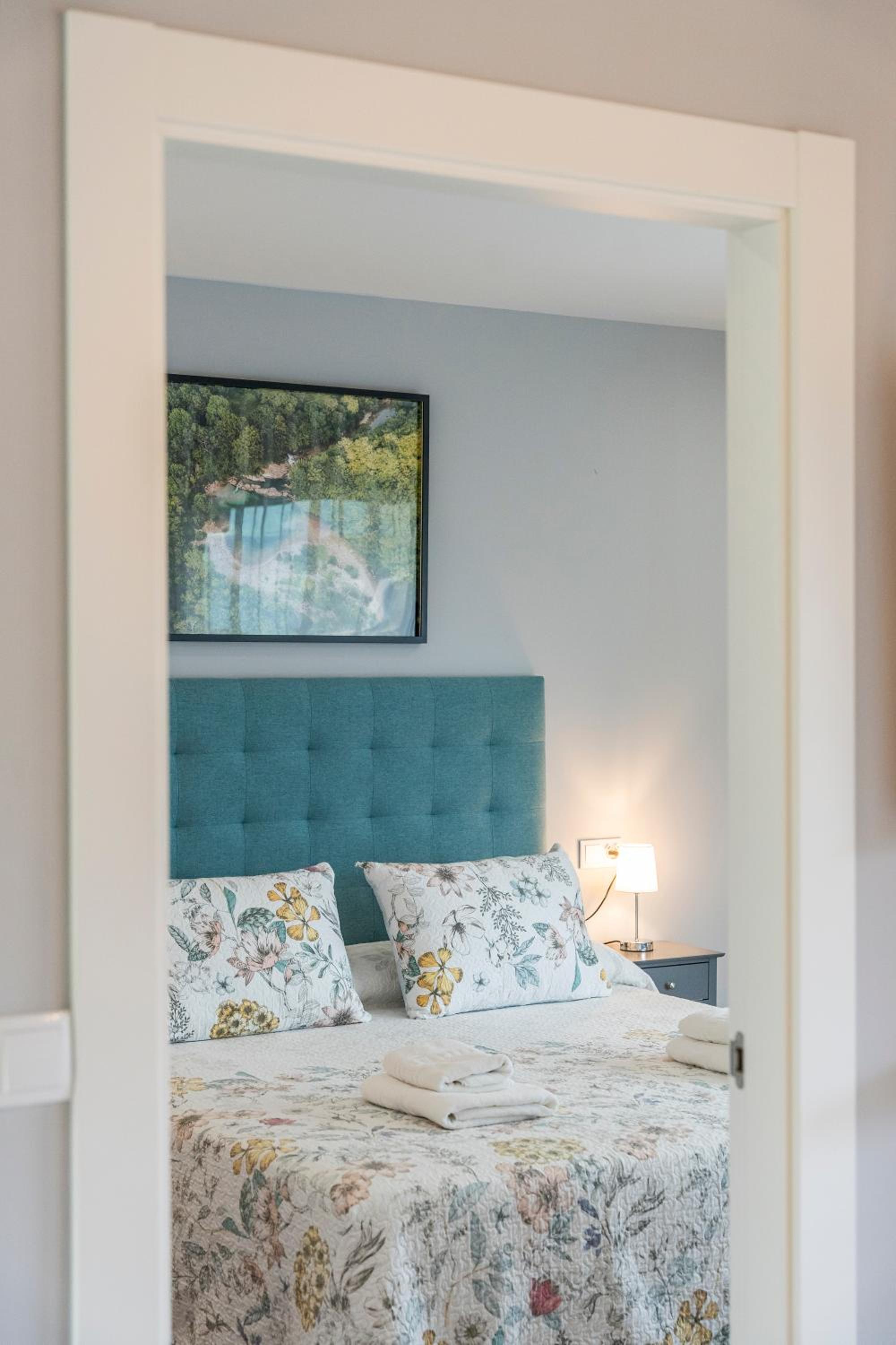 One-Bedroom Apartment with Garden photo 3
