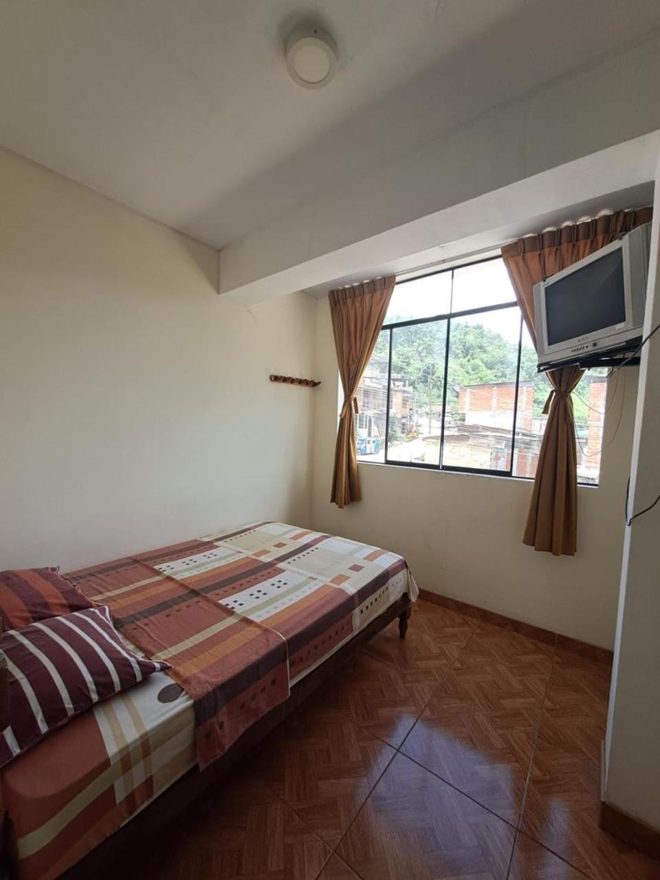 Double Room With Shared Bathroom photo 1