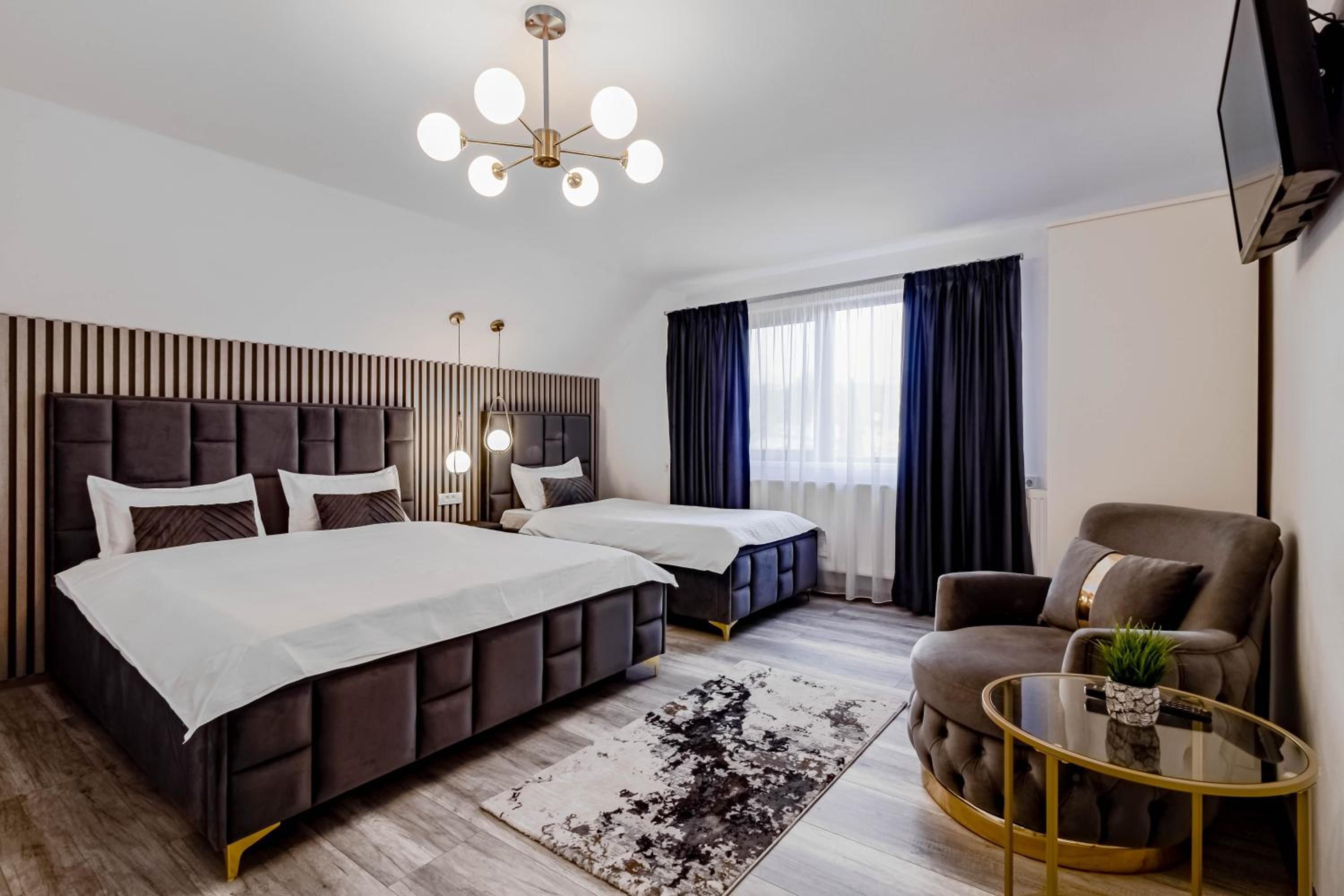 Triple Room with Private Bathroom photo 1