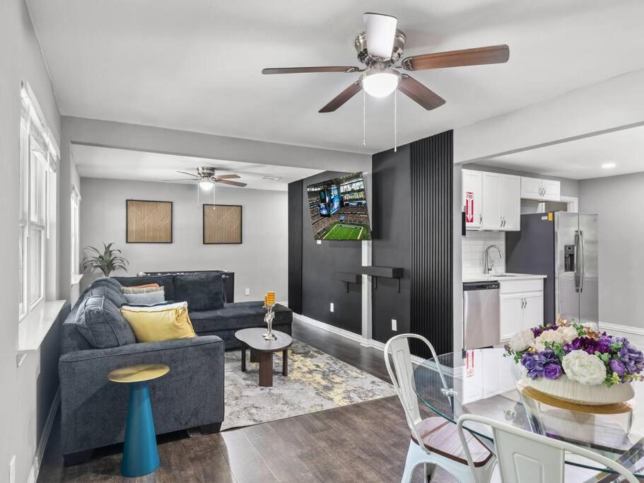 Three-Bedroom House photo 1
