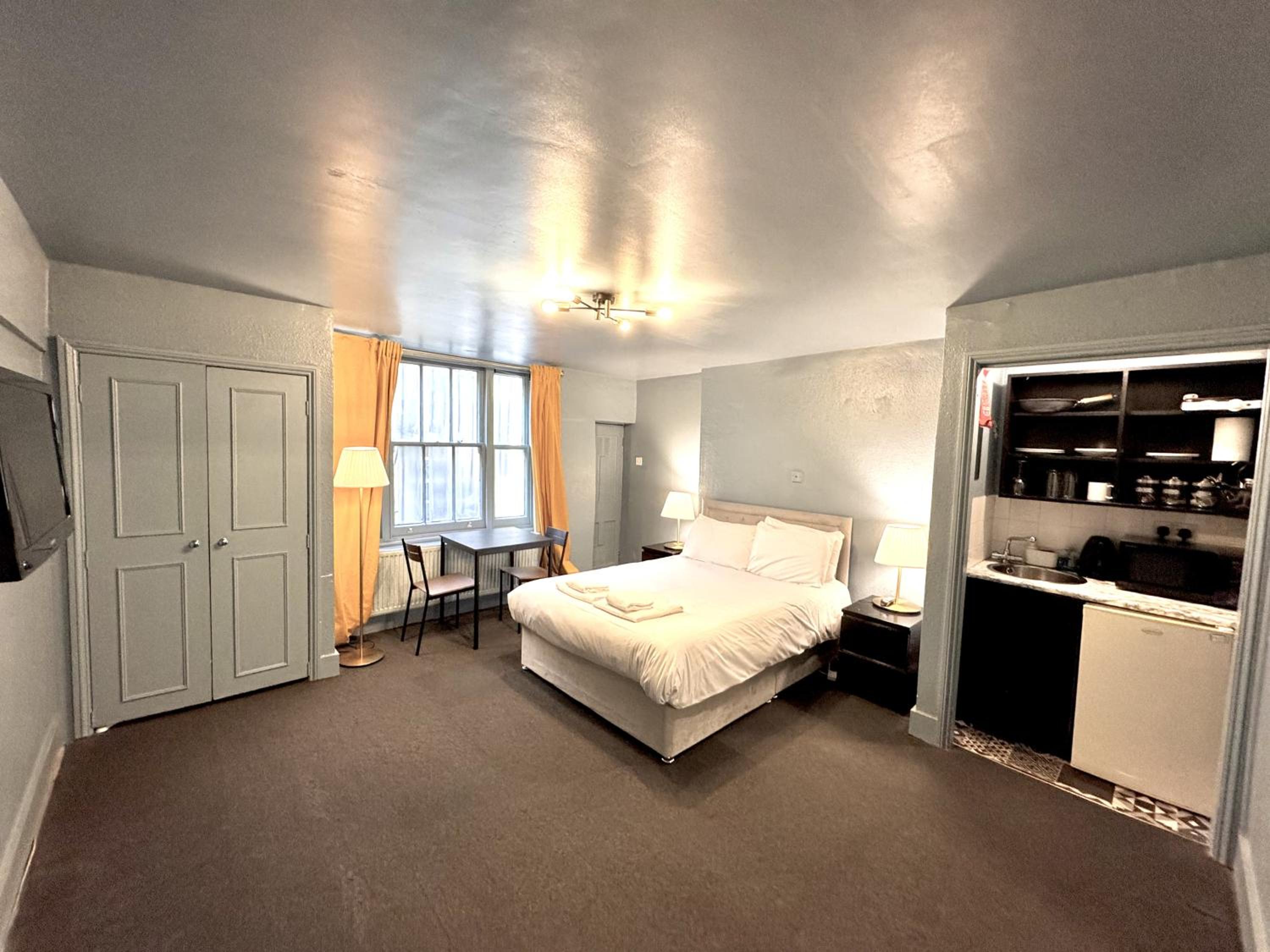 Small Double Room photo 3