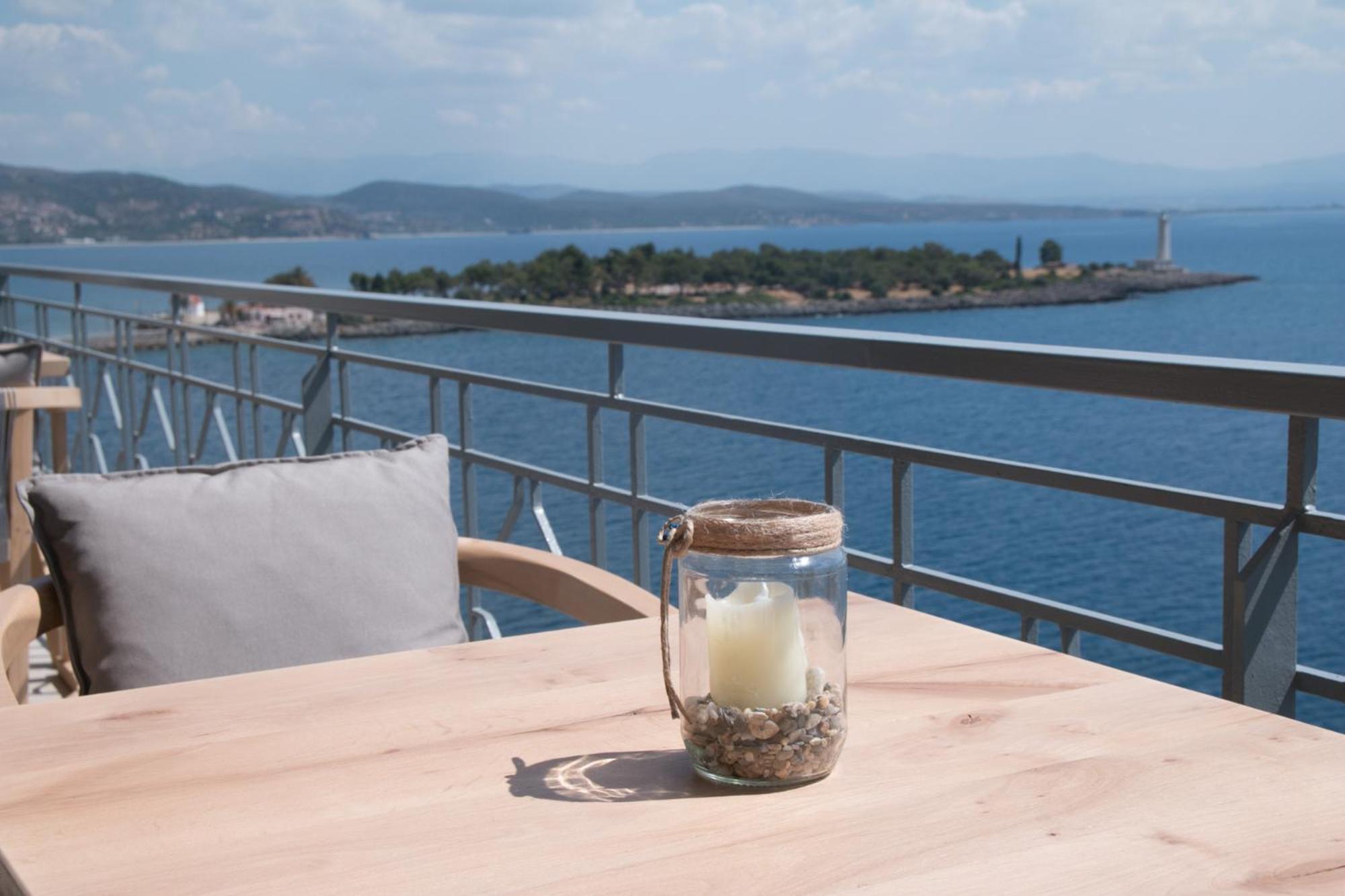 Deluxe Triple Room with Sea View photo 2
