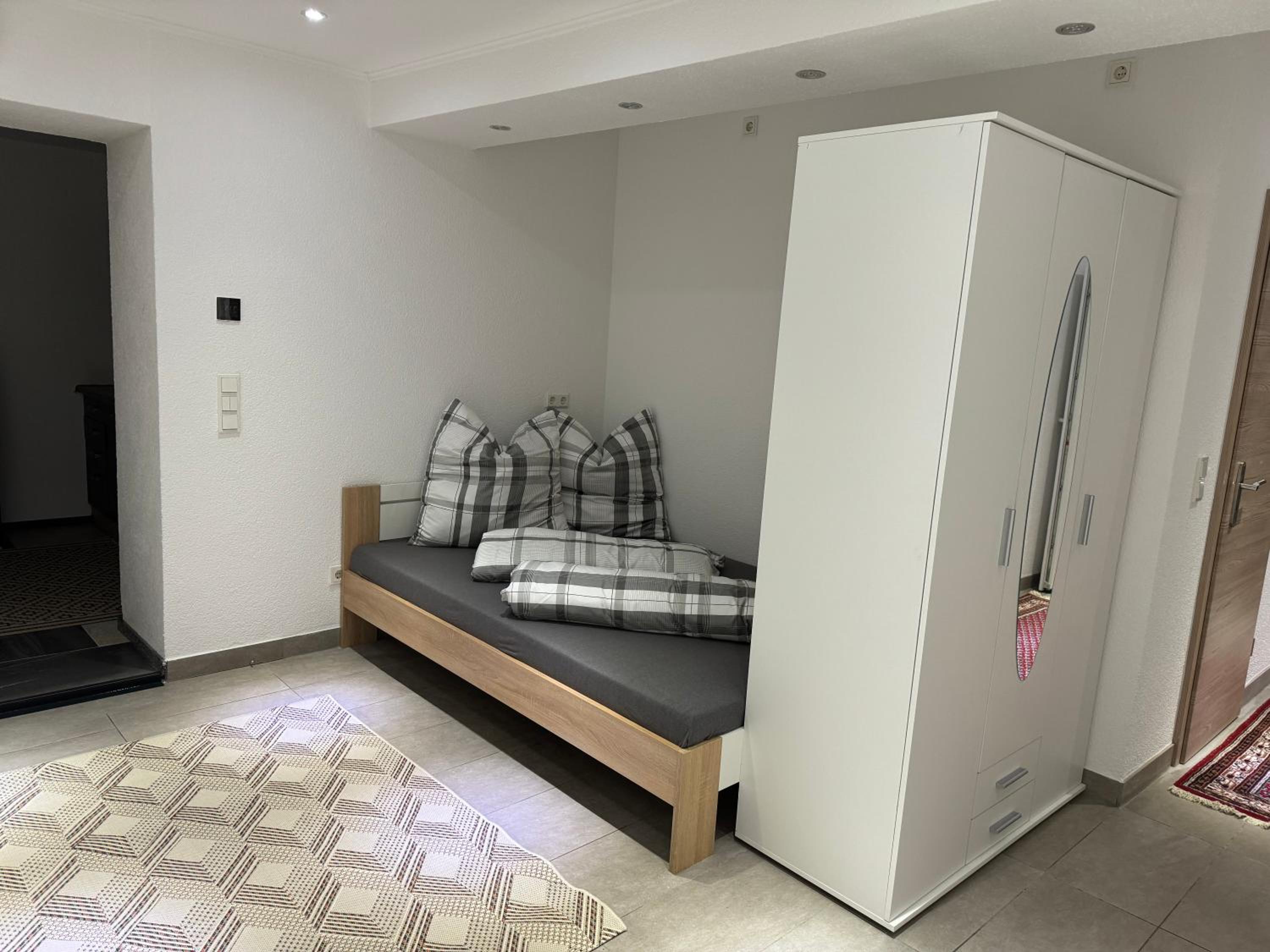 One-Bedroom Apartment photo 3