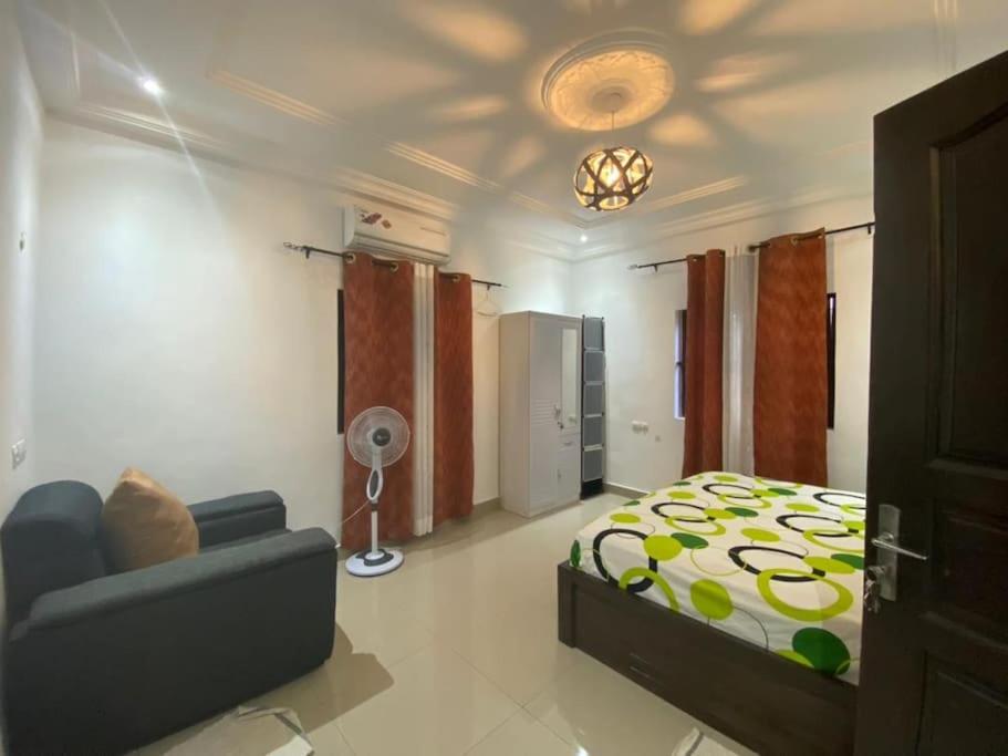 One-Bedroom Apartment photo 3