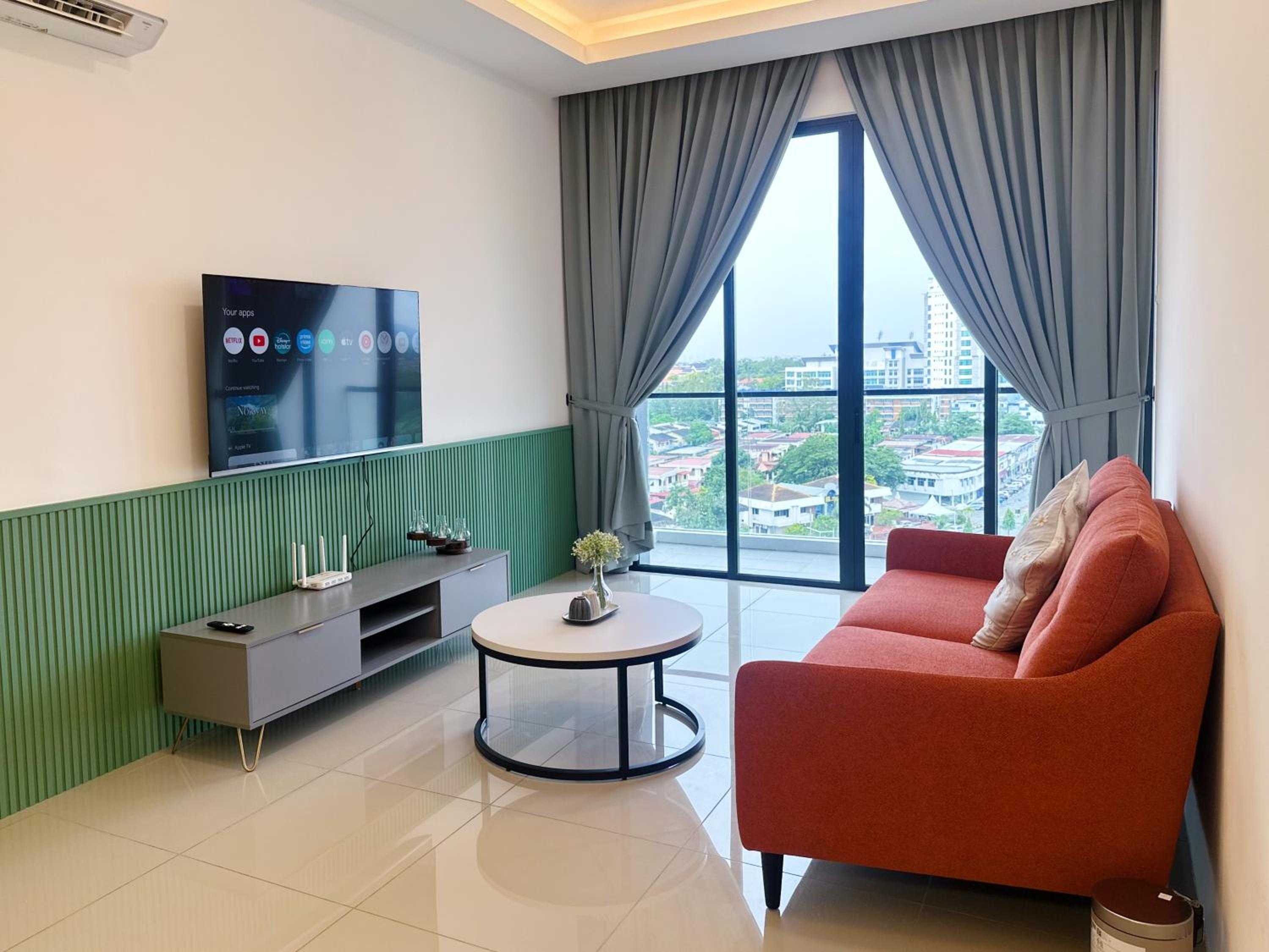 Executive Suite - Photo 20