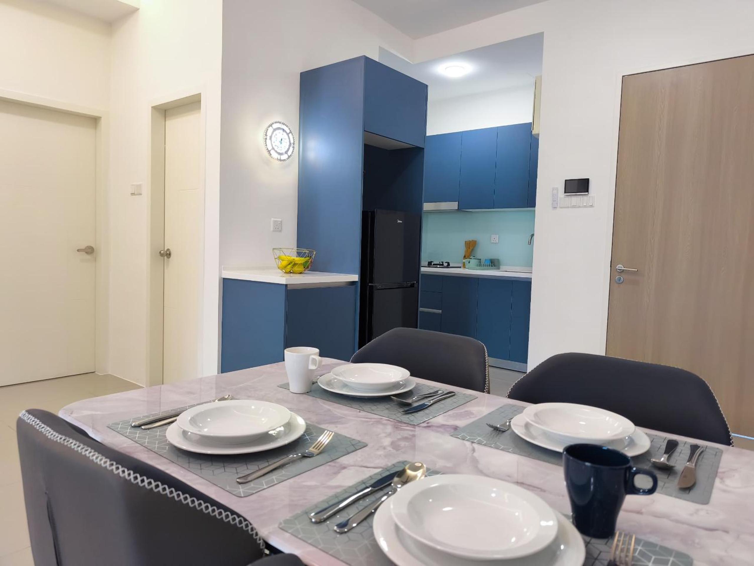 Executive Suite - Photo 28