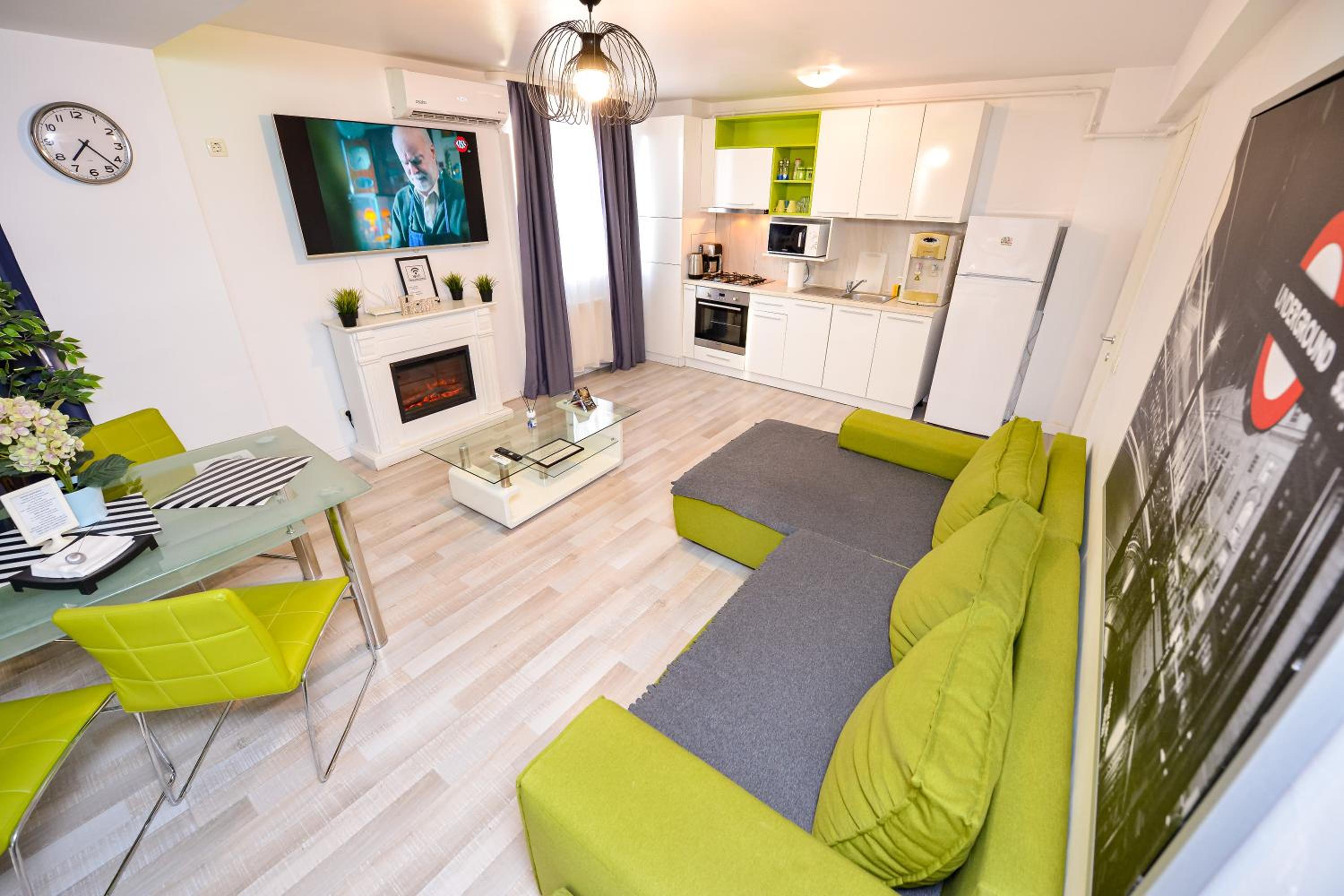 Superior One-Bedroom Apartment with Balcony