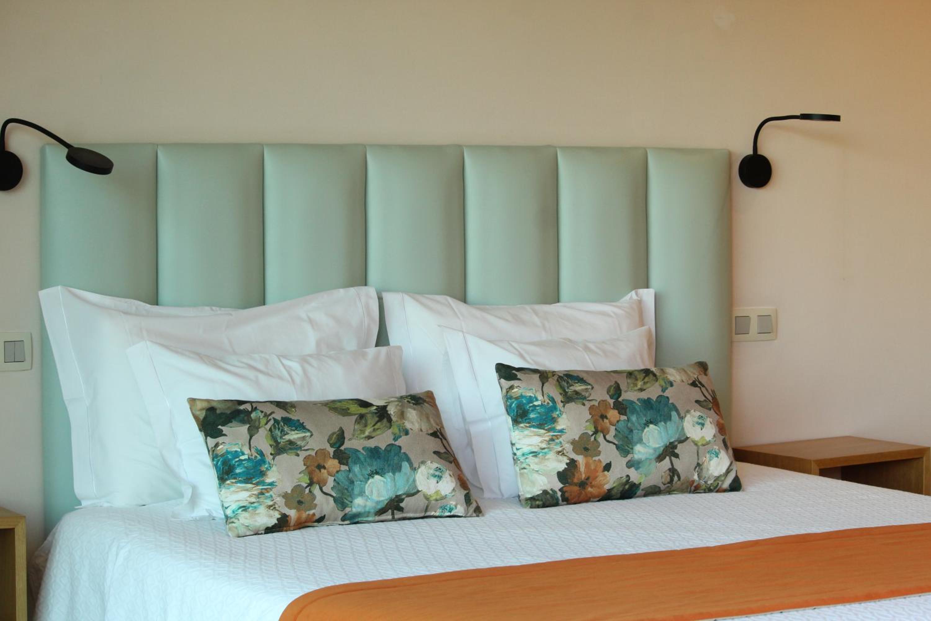 Standard Queen Room photo 3