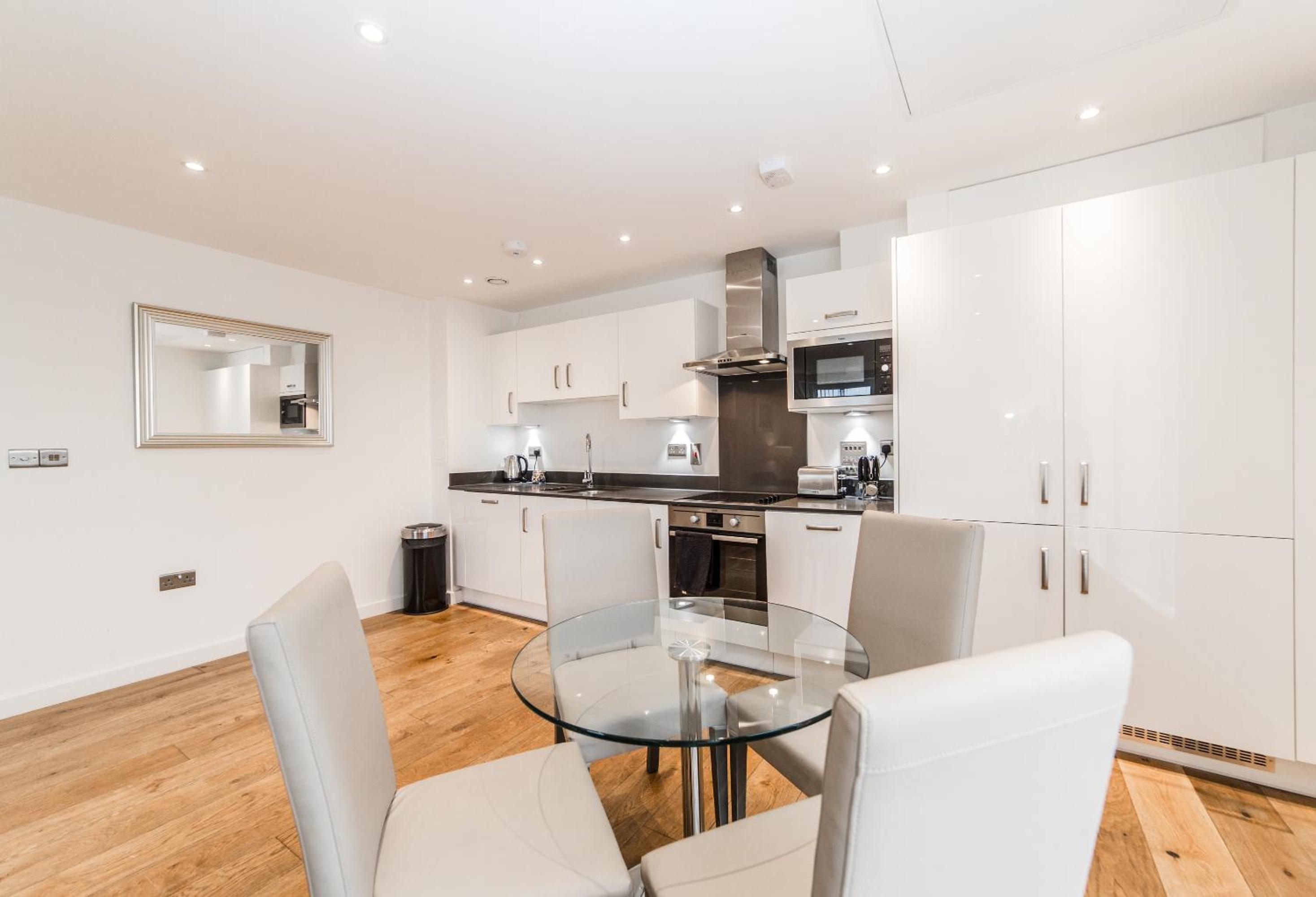 Two-Bedroom Apartment photo 2