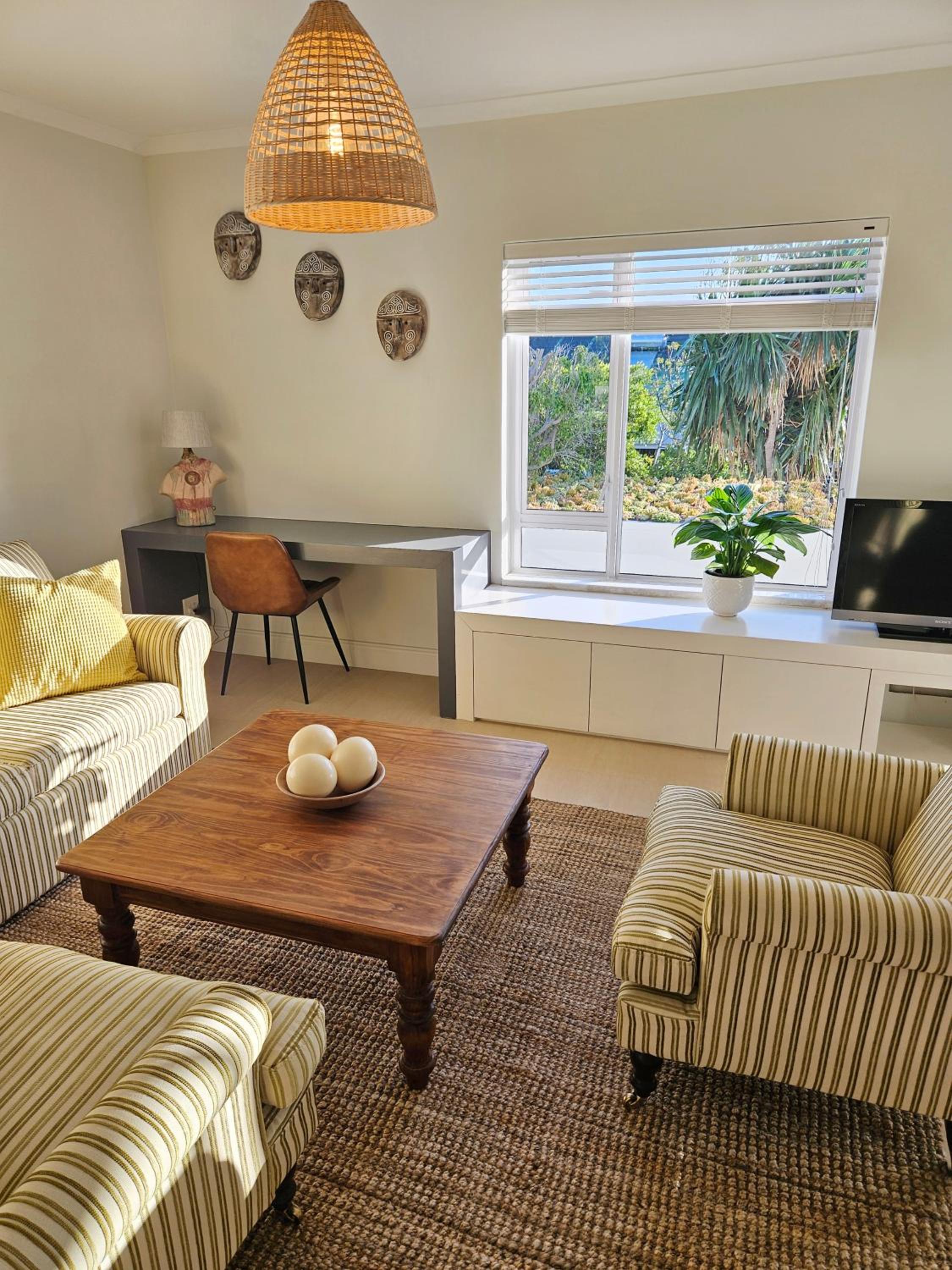 One-Bedroom Apartment With Sea View photo 1