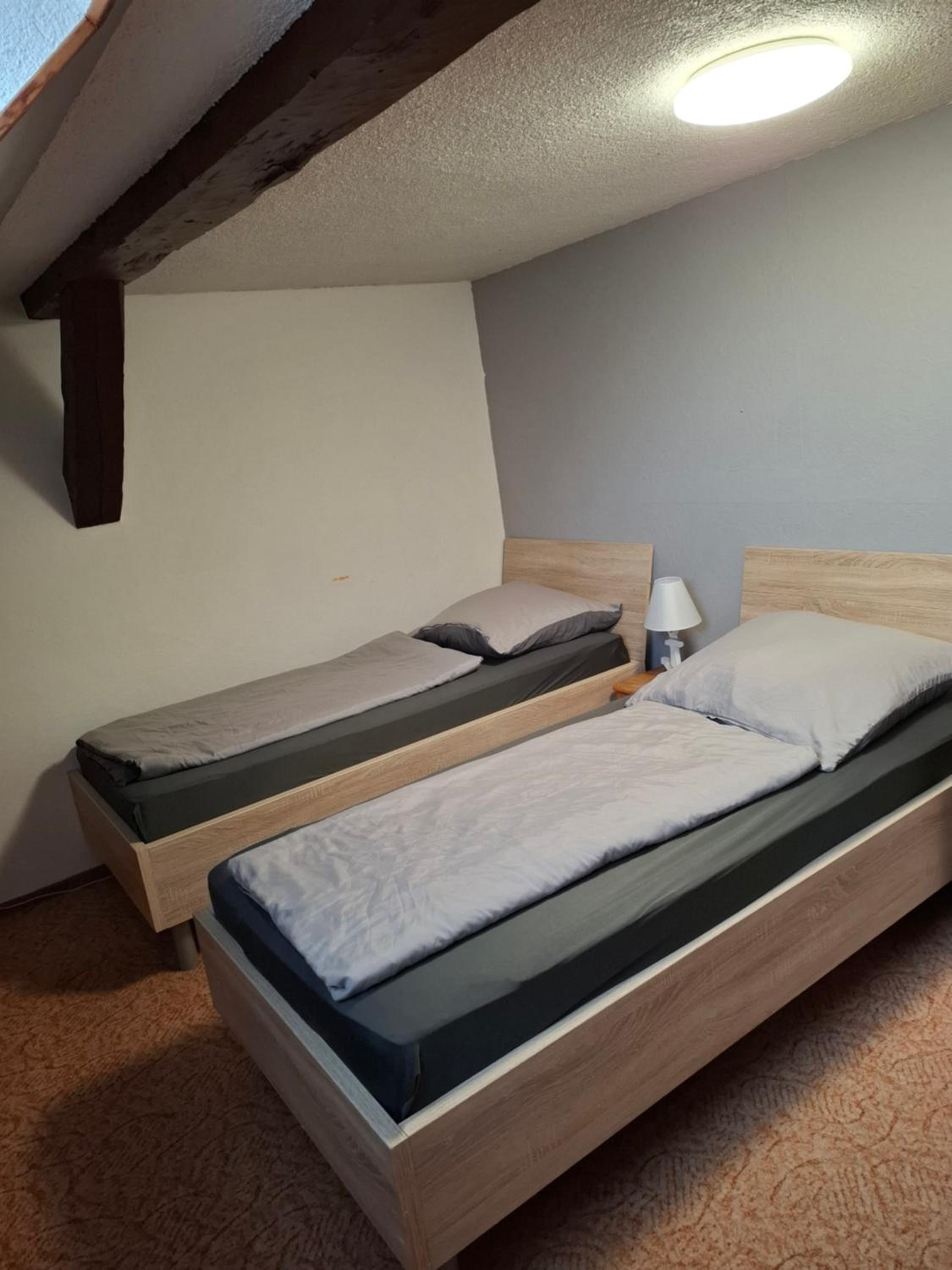 Twin Room with Private Bathroom photo 3