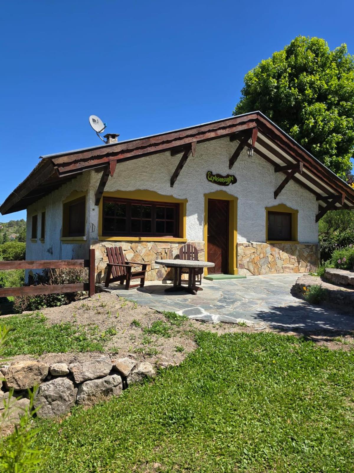 Two-Bedroom Bungalow photo 2