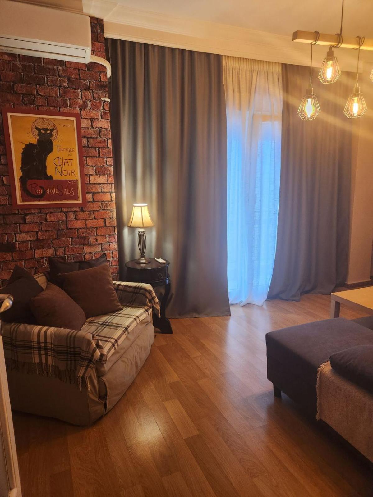 Apartment 2nd Floor