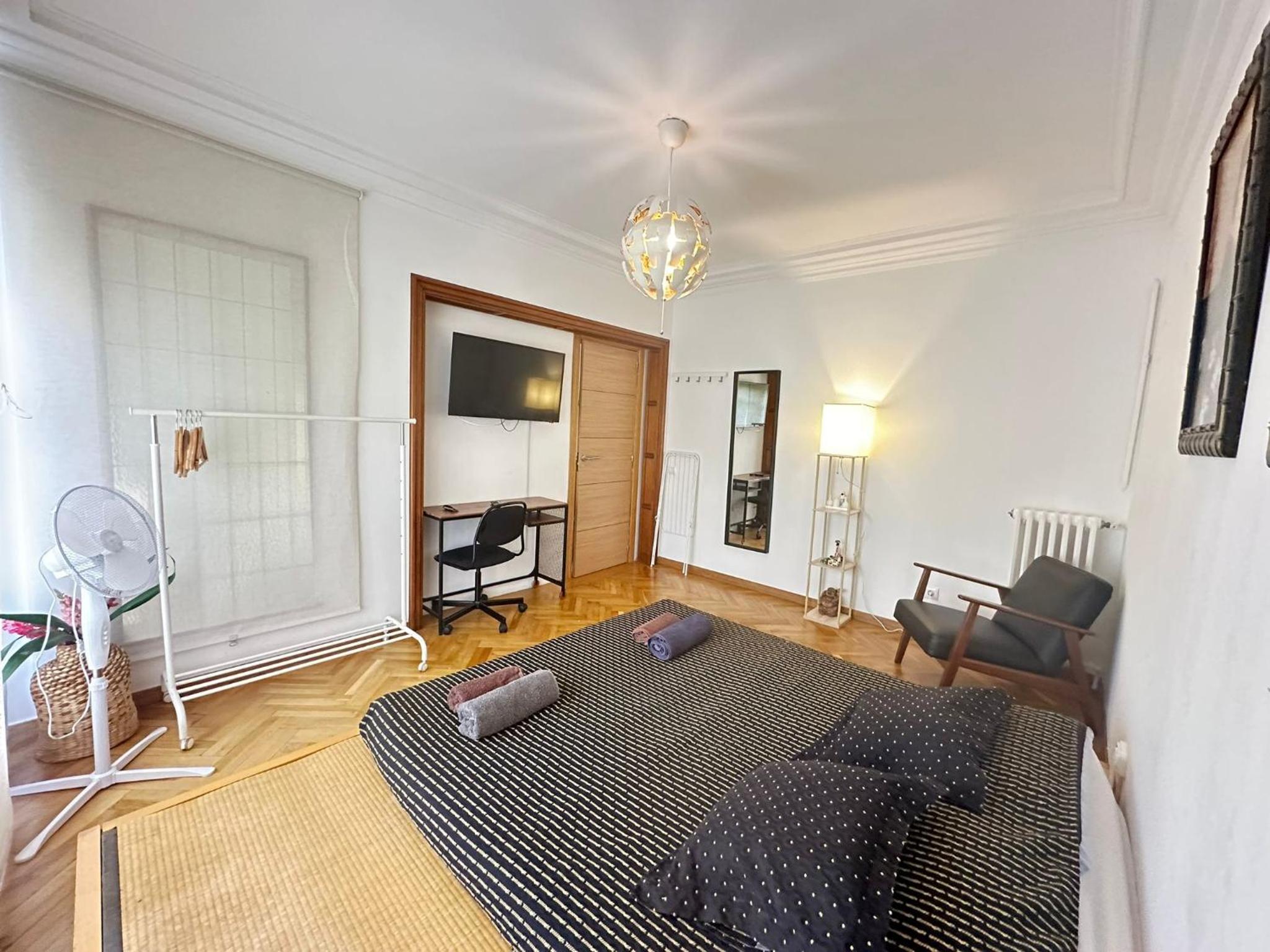 Double Room With Shared Bathroom photo 2
