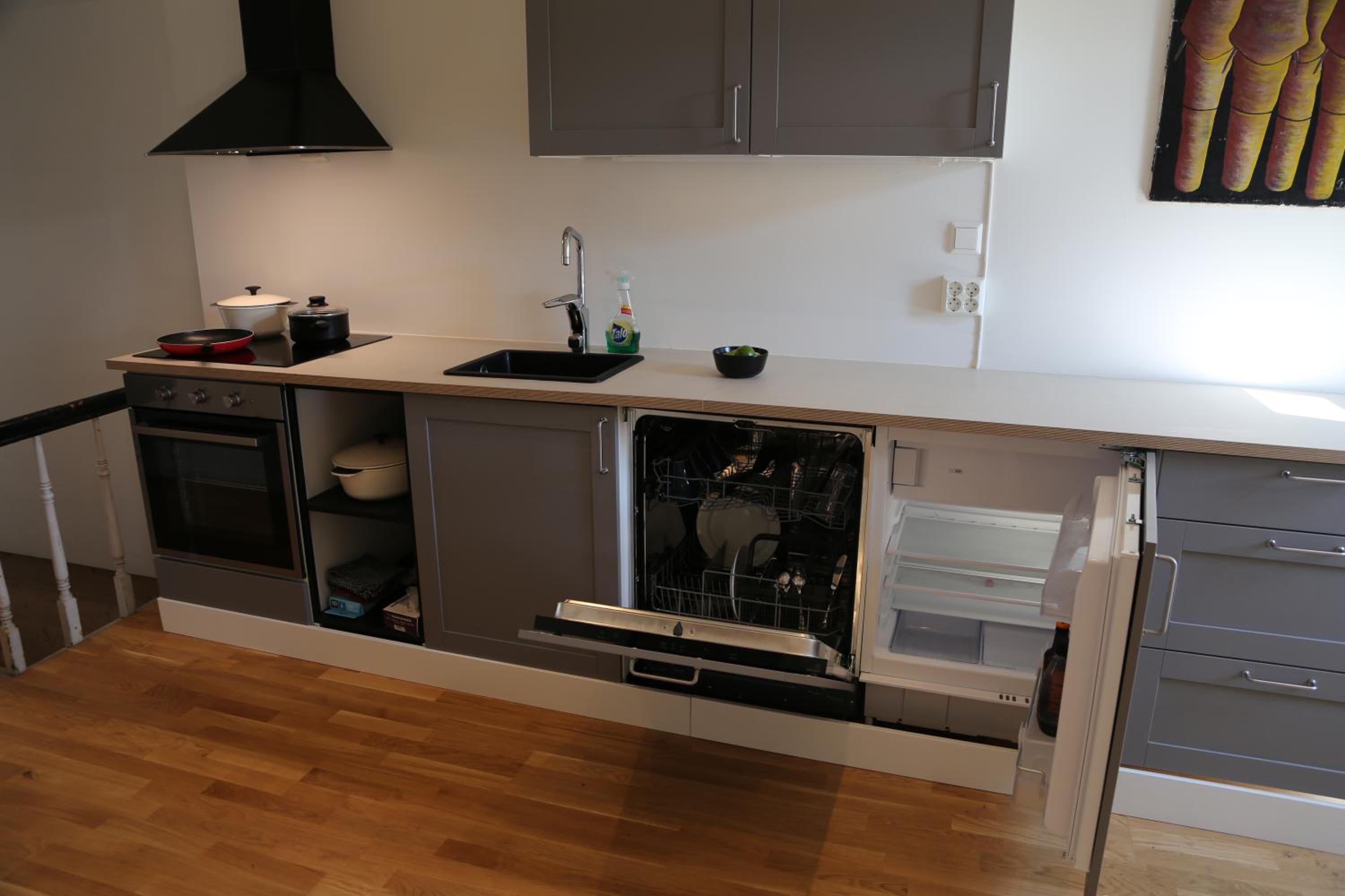 Three-Bedroom Apartment photo 1