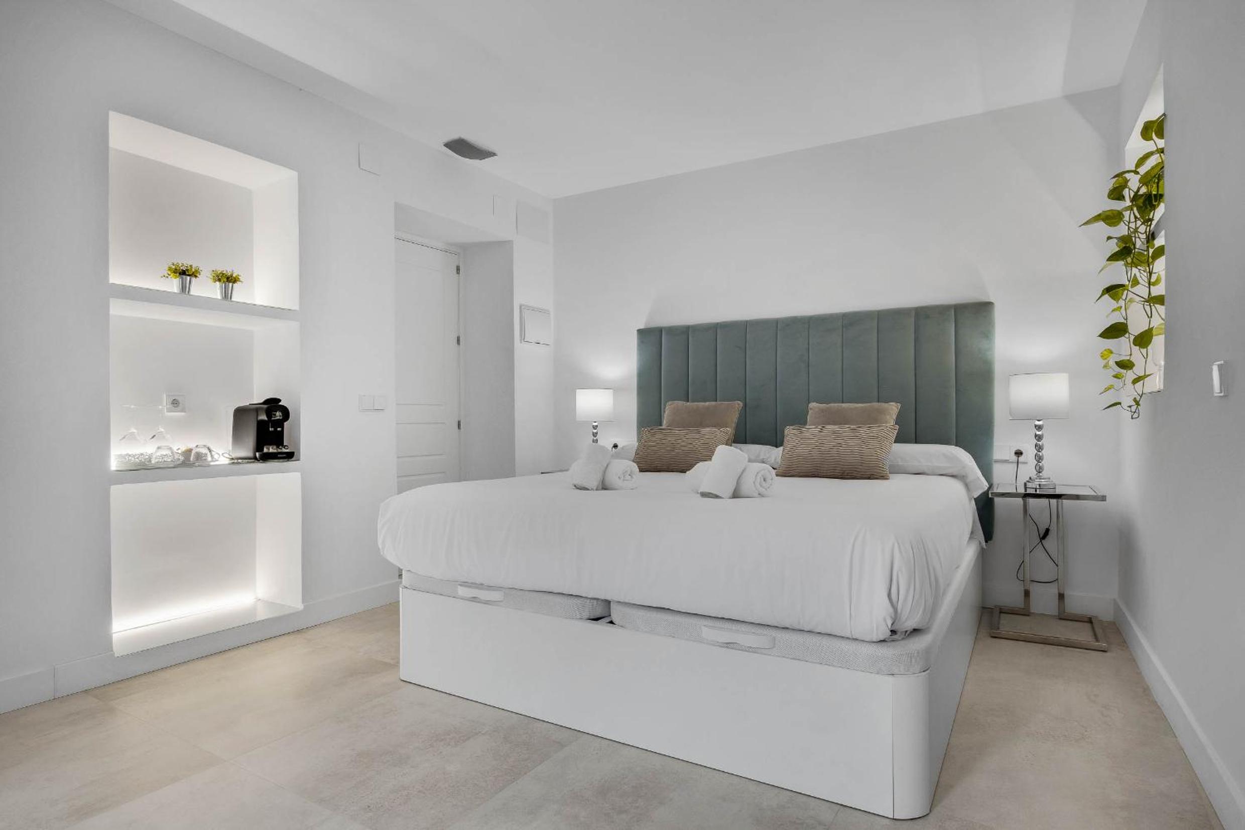 Habitación King con bañera de hidromasaje.