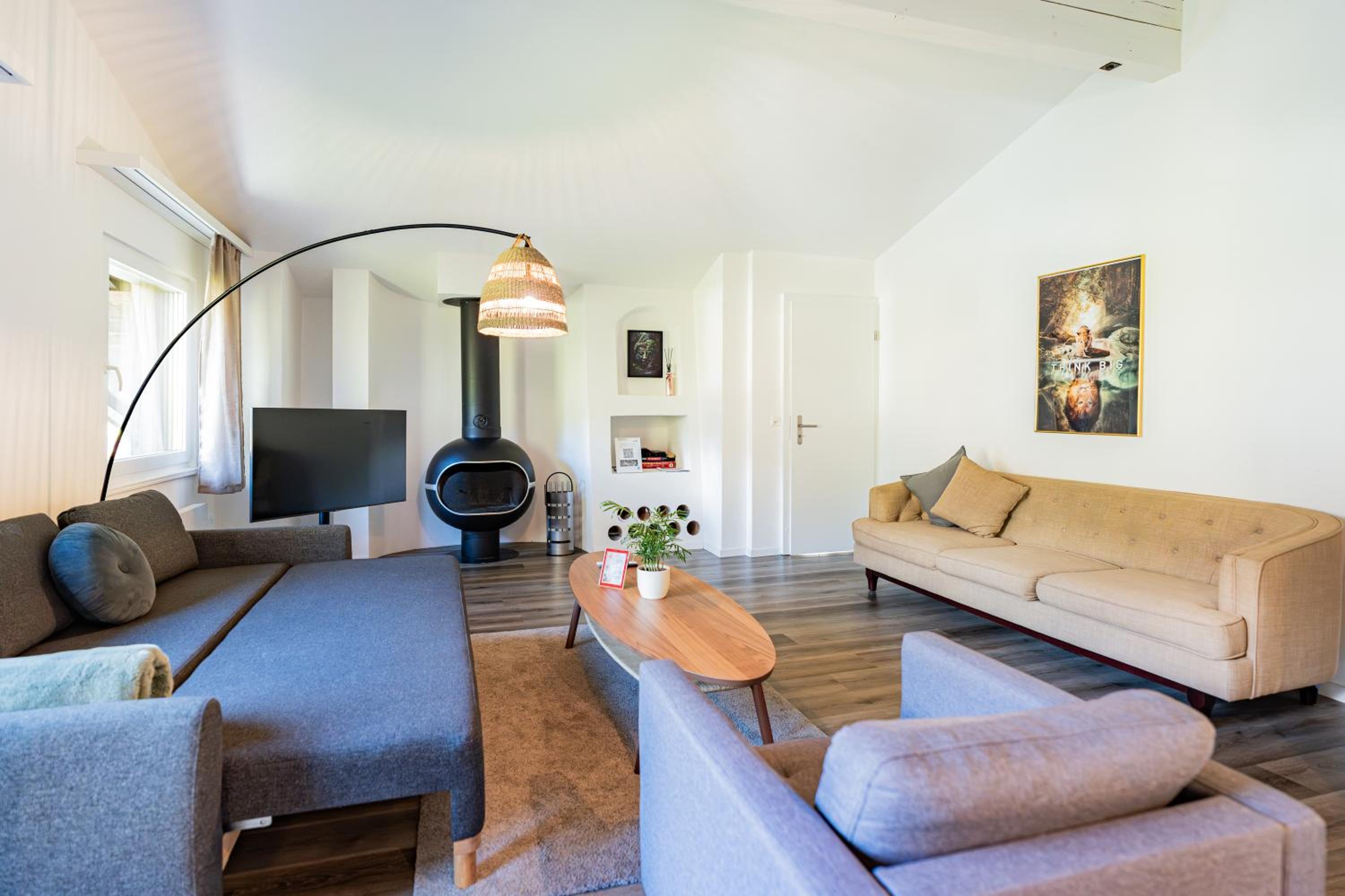 Apartment photo 2