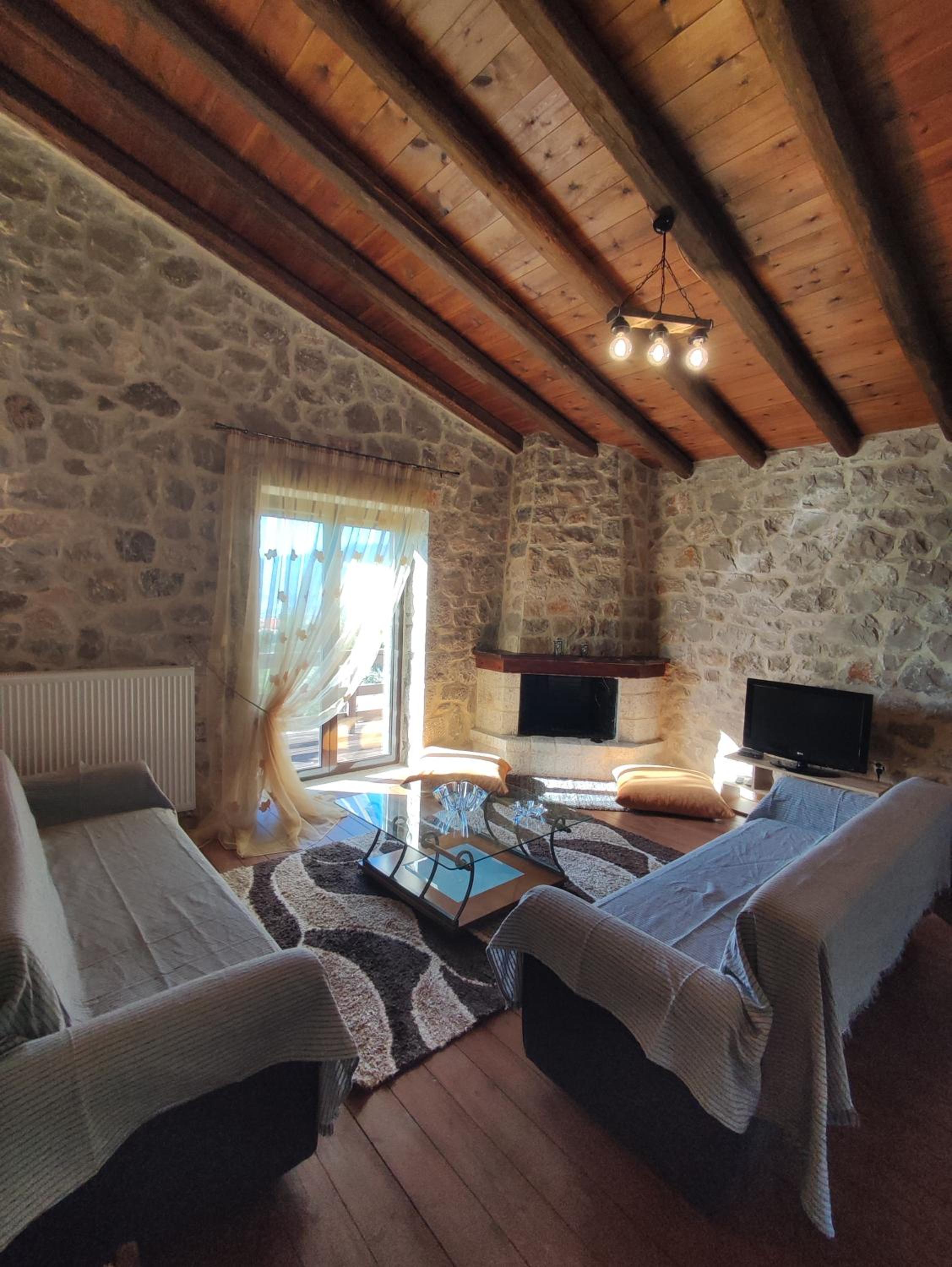 Chalet photo 1