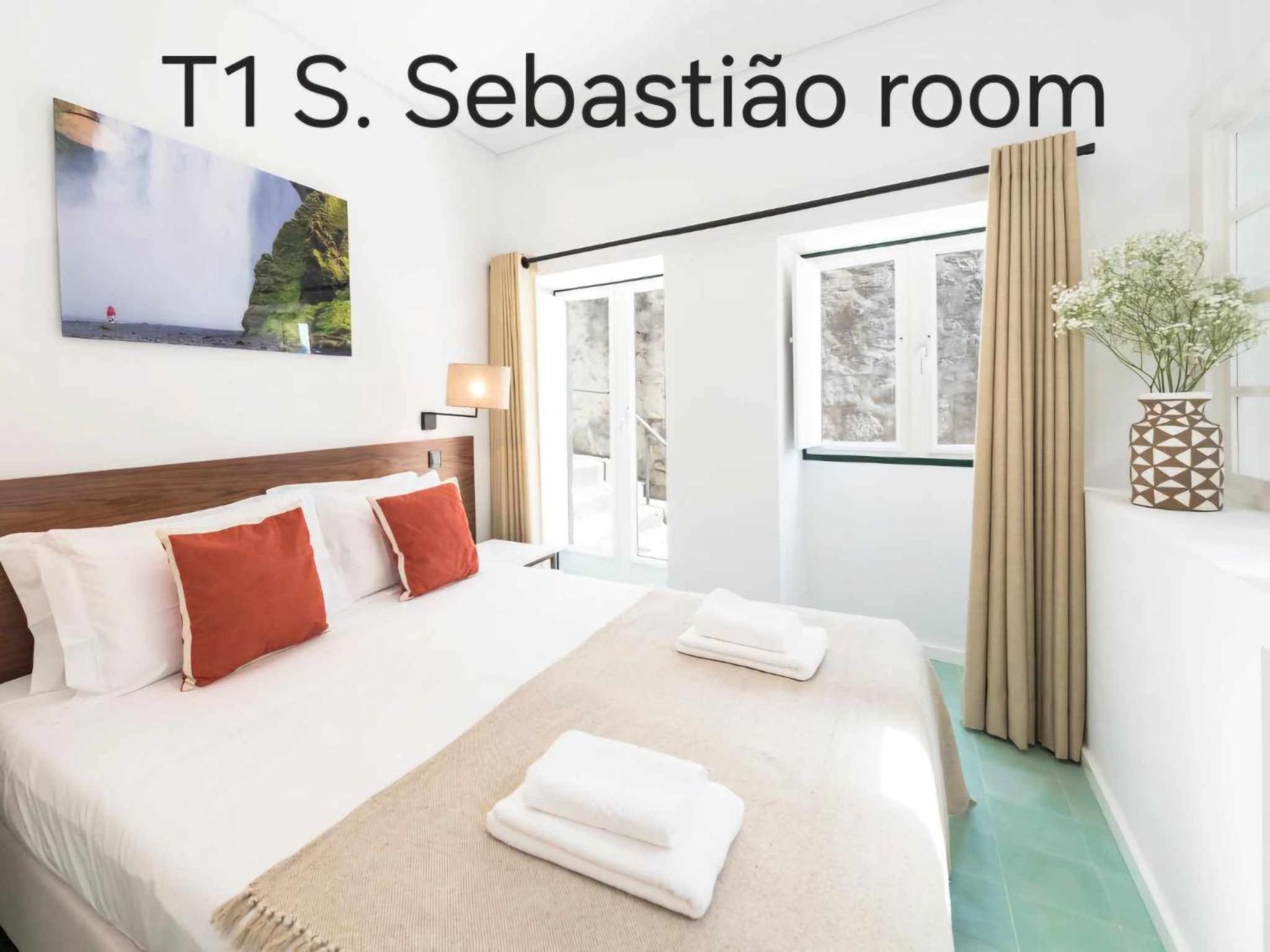 One-Bedroom Apartment - Split Level