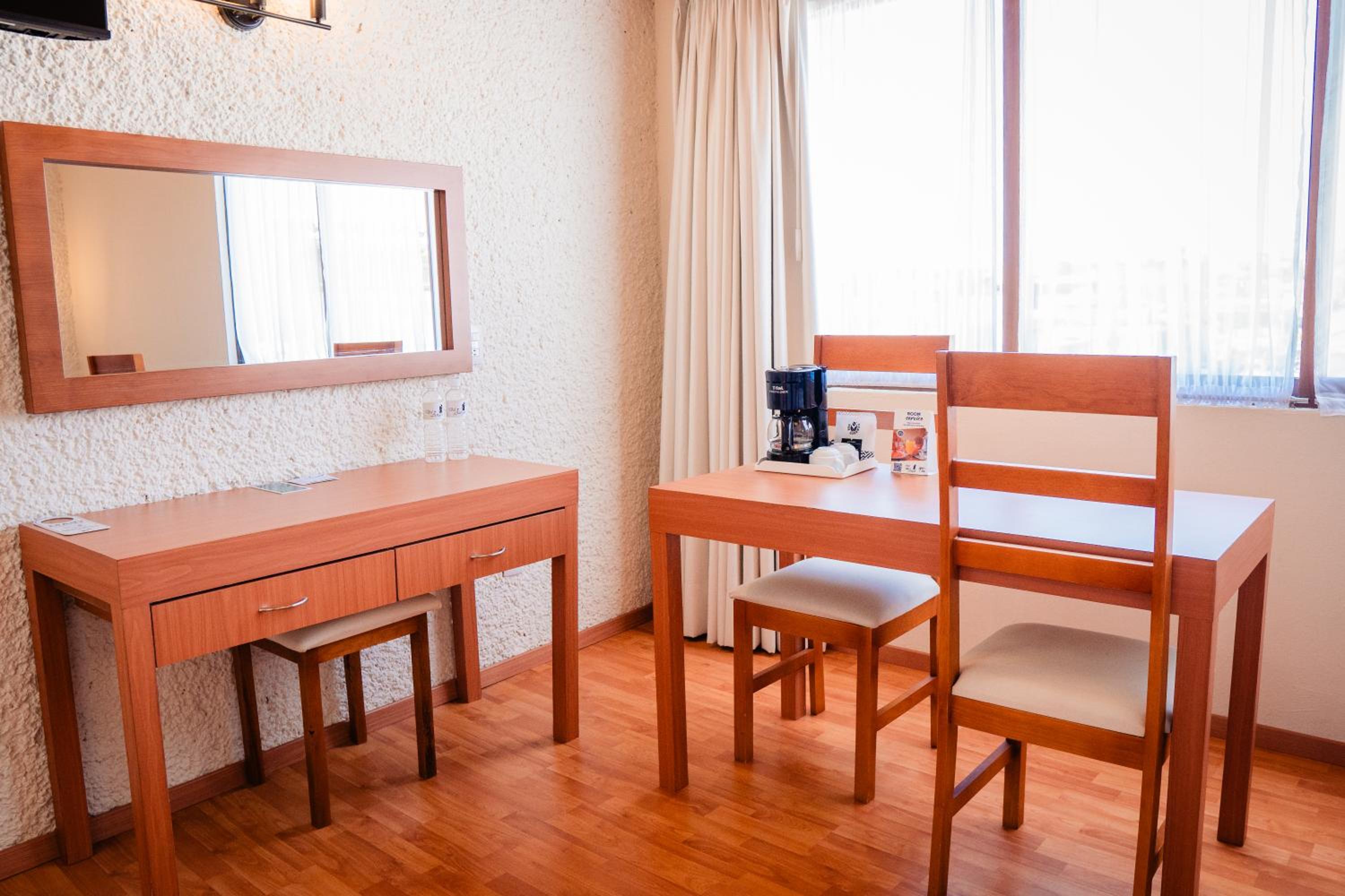 Double Room with Two Double Beds photo 3
