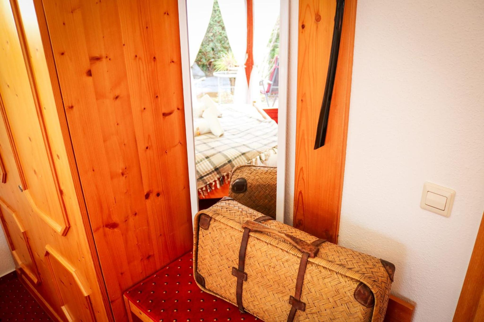 Large Double Room photo 2