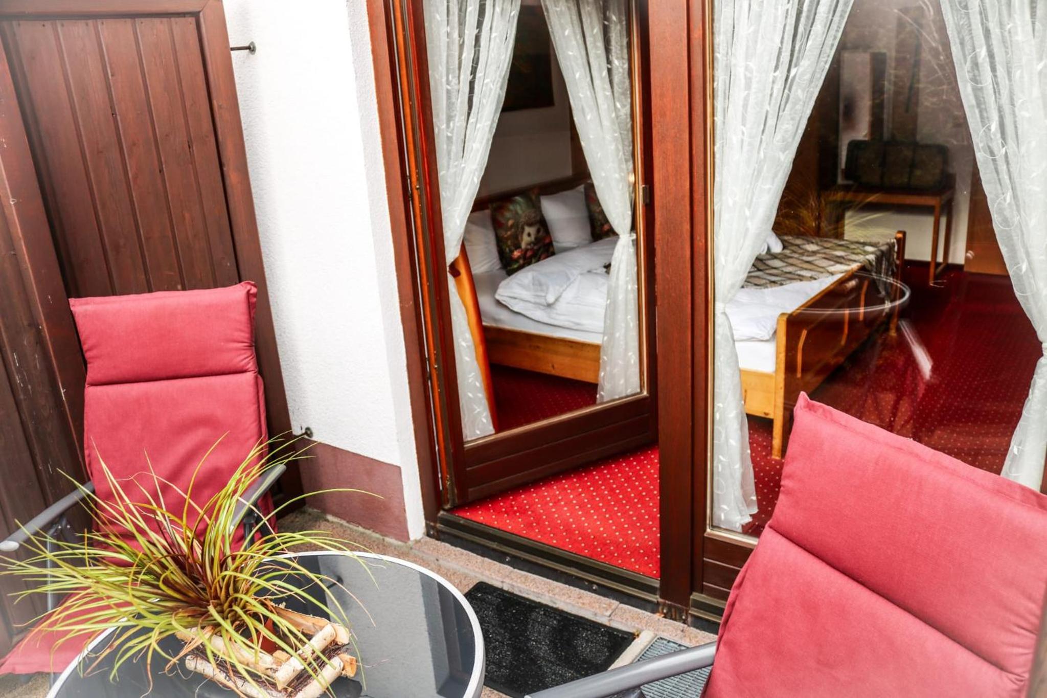 Large Double Room photo 3