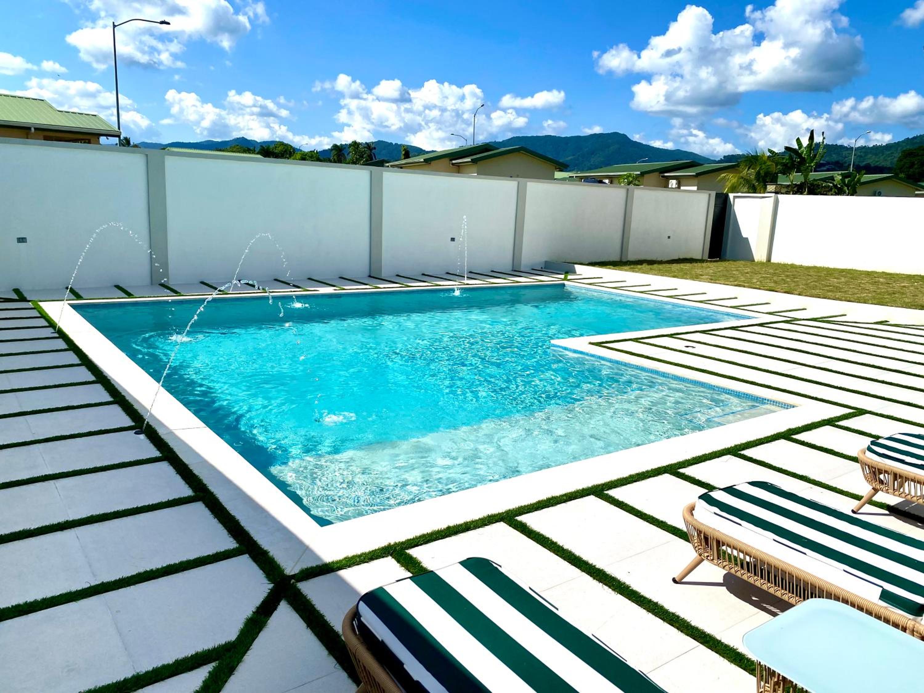 Three-Bedroom Villa photo 3