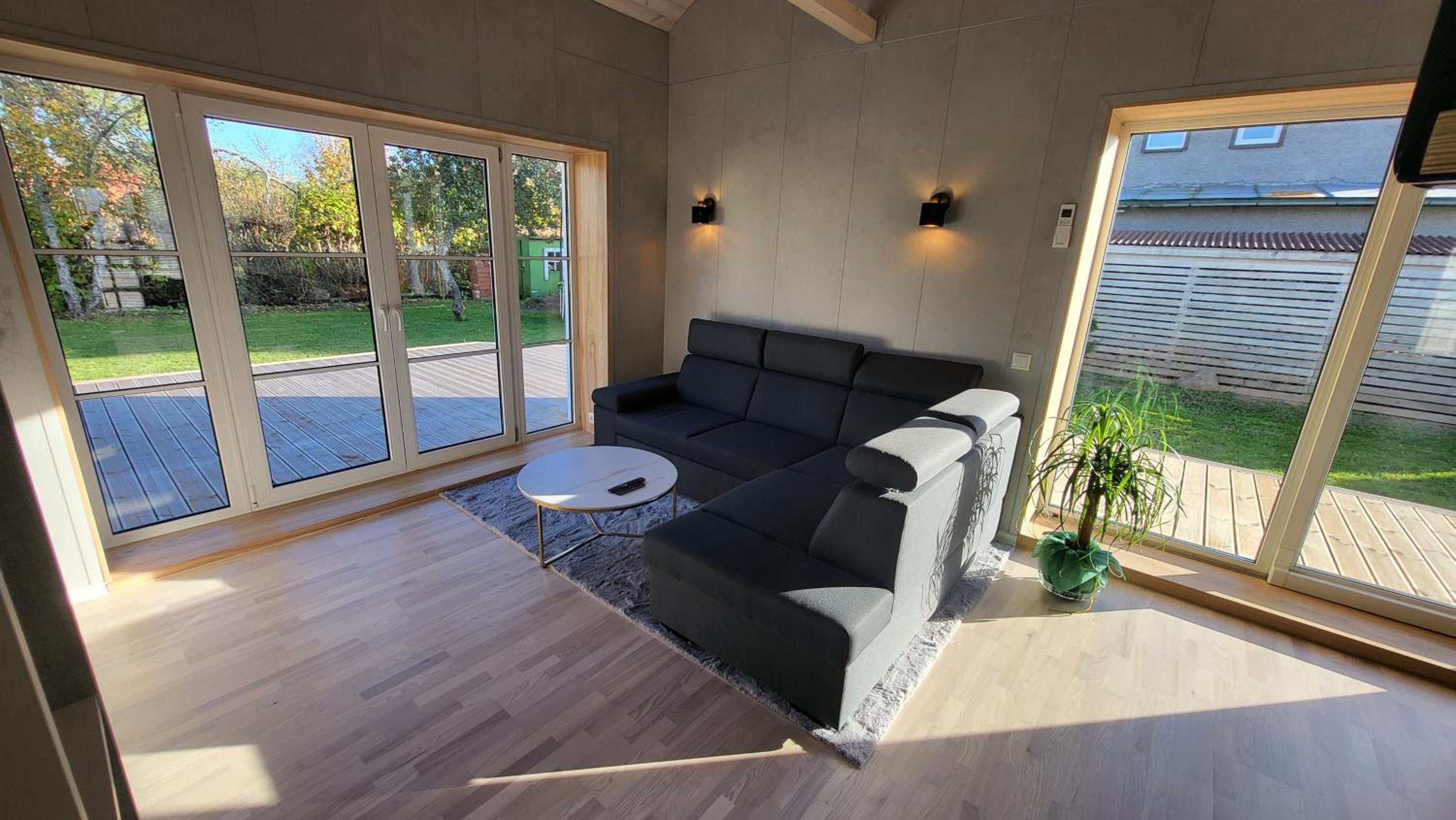 Three-Bedroom House photo 3