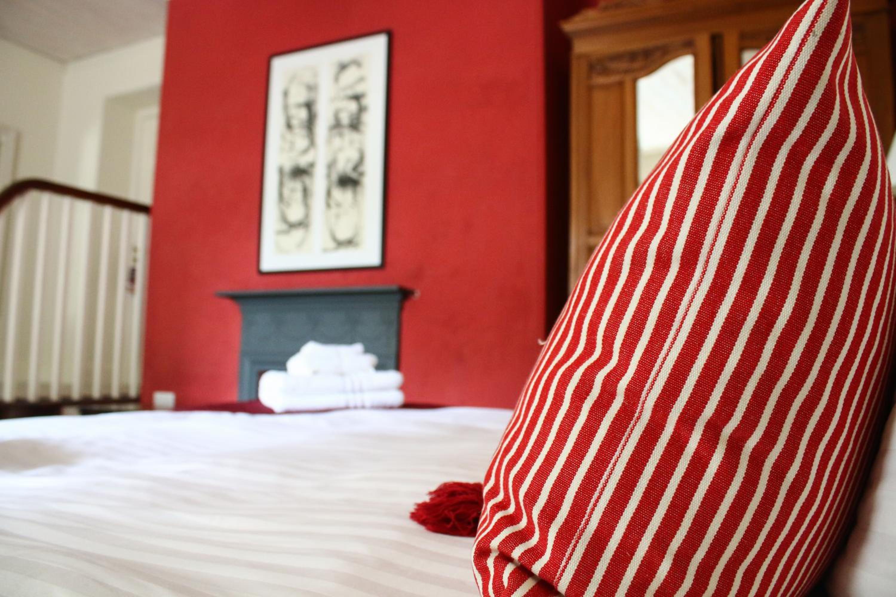 Deluxe Double or Twin Room-Pet Friendly photo 3