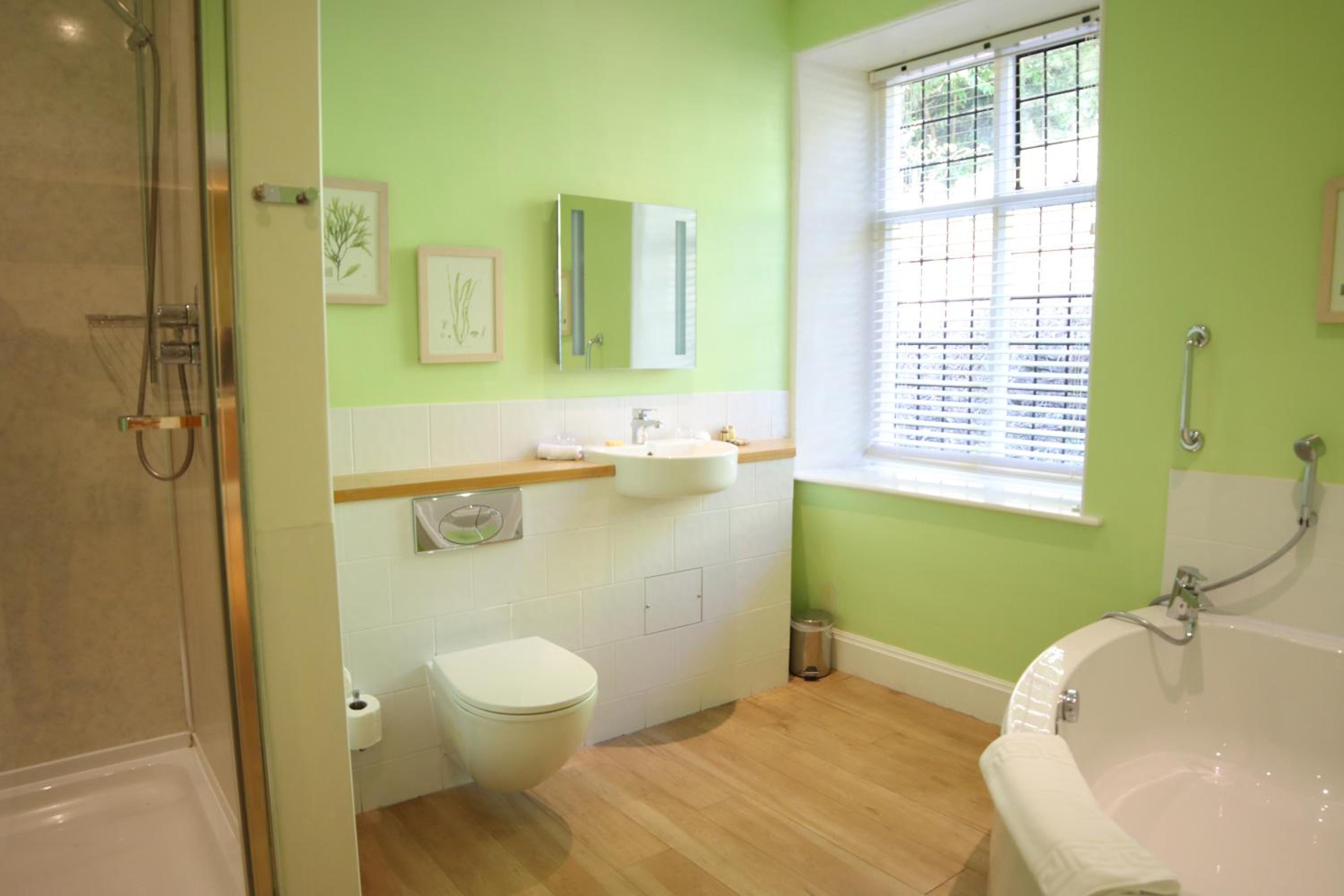 Deluxe Double or Twin Room-Pet Friendly photo 2