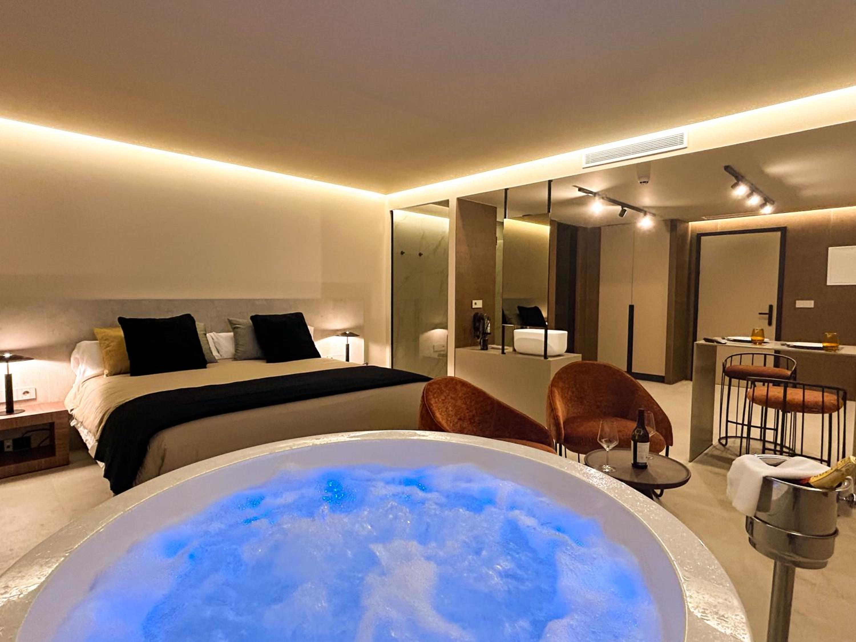 Suite with Spa Access