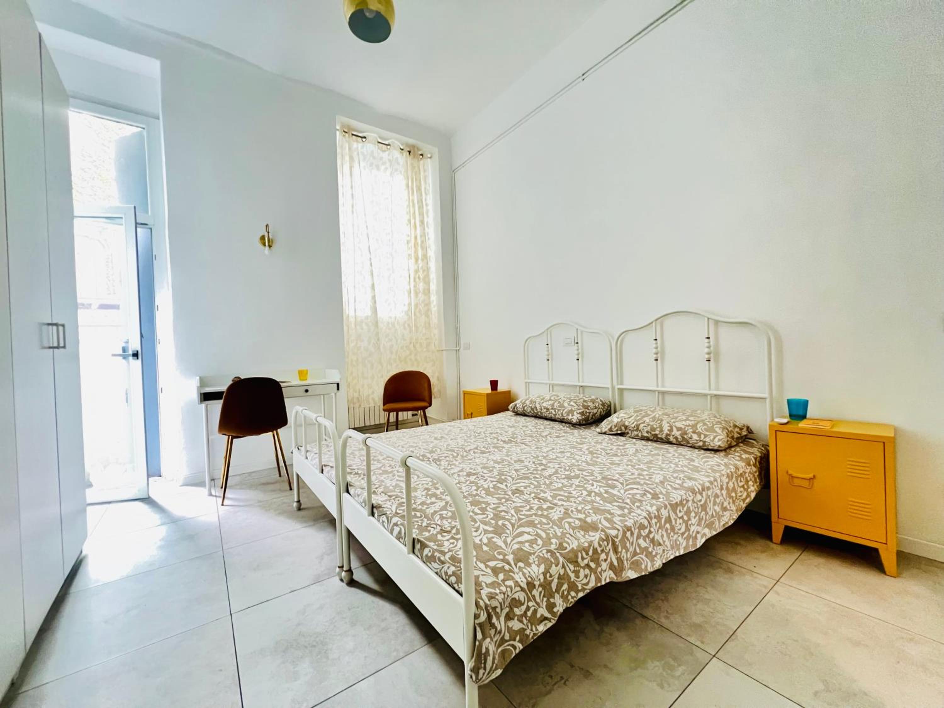 Superior Apartment