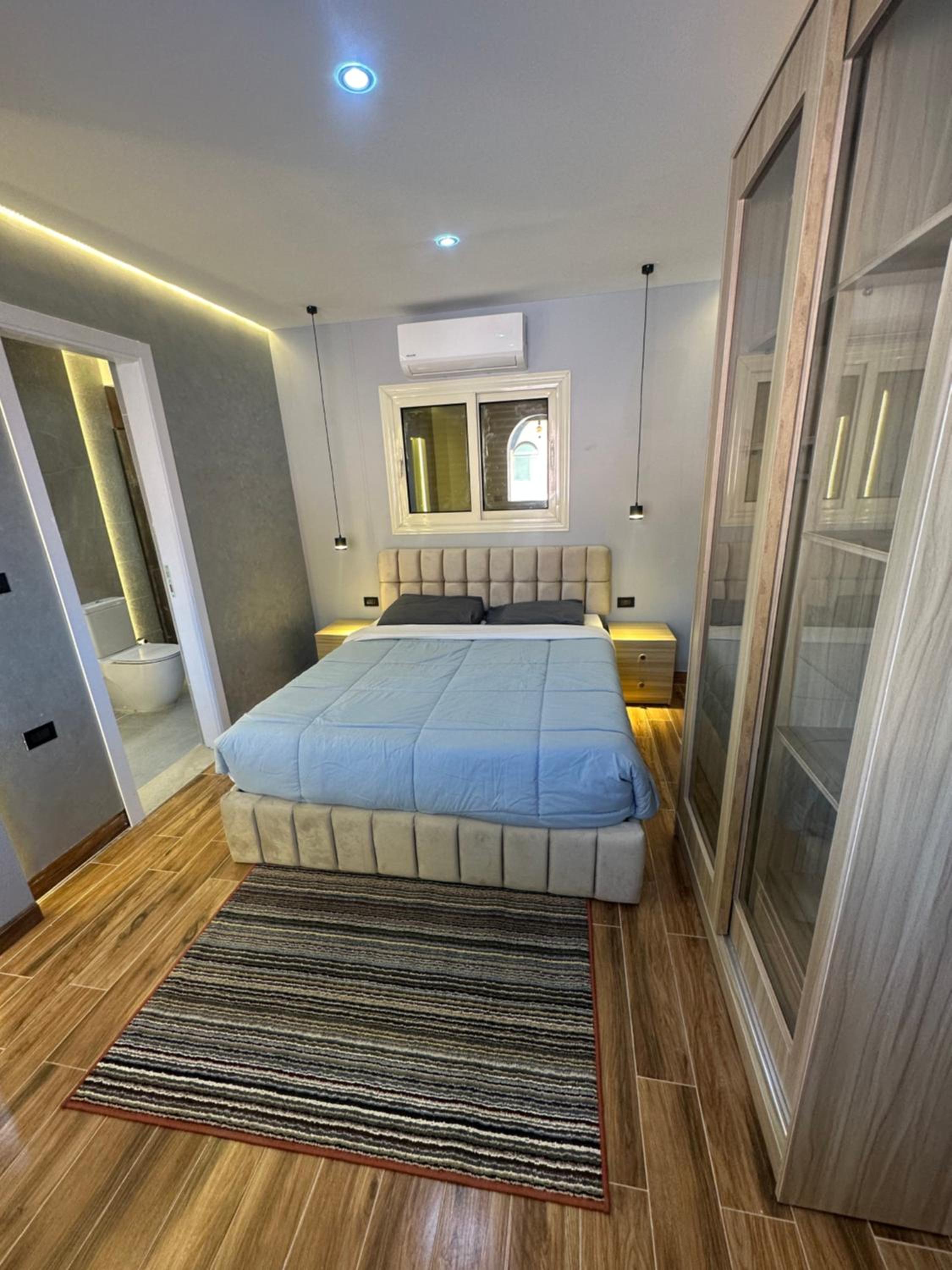 One-Bedroom Apartment with Sea View