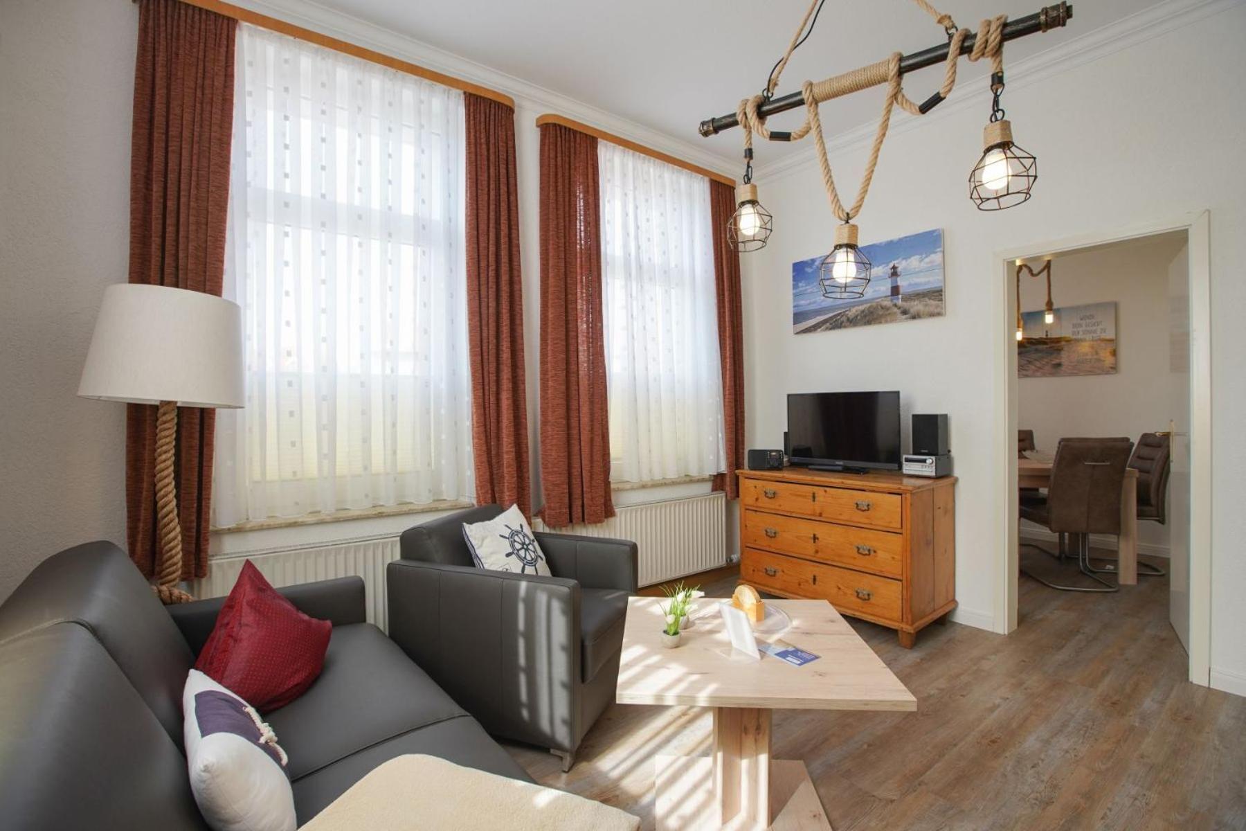 Deluxe Suite photo 3