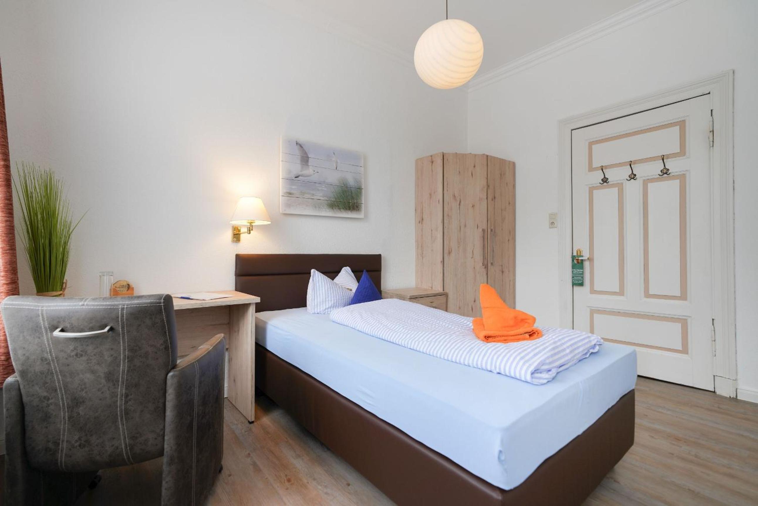 Medium Single Room photo 3
