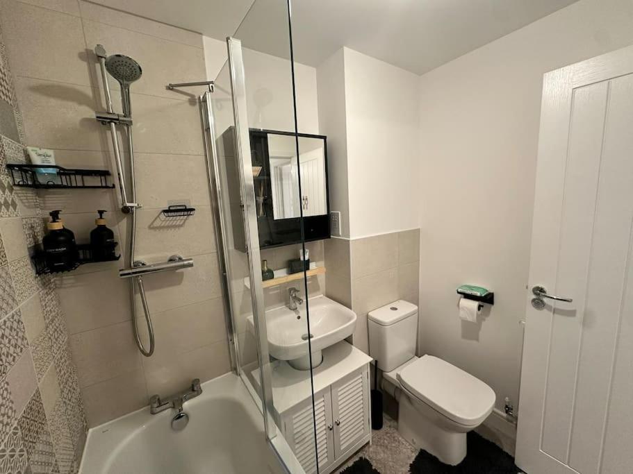 Two-Bedroom Apartment photo 3
