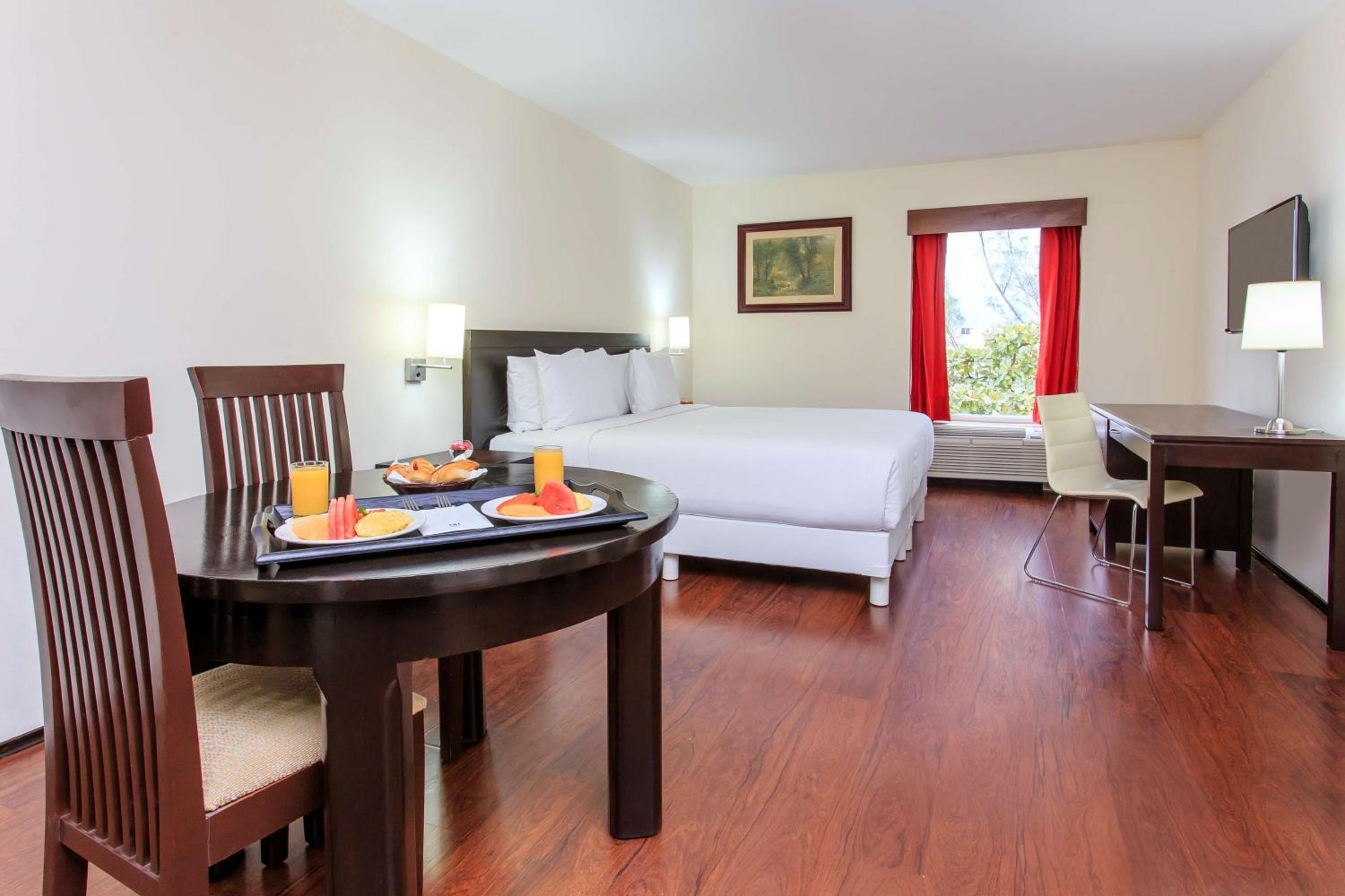 Standard Double Room - Photo 7