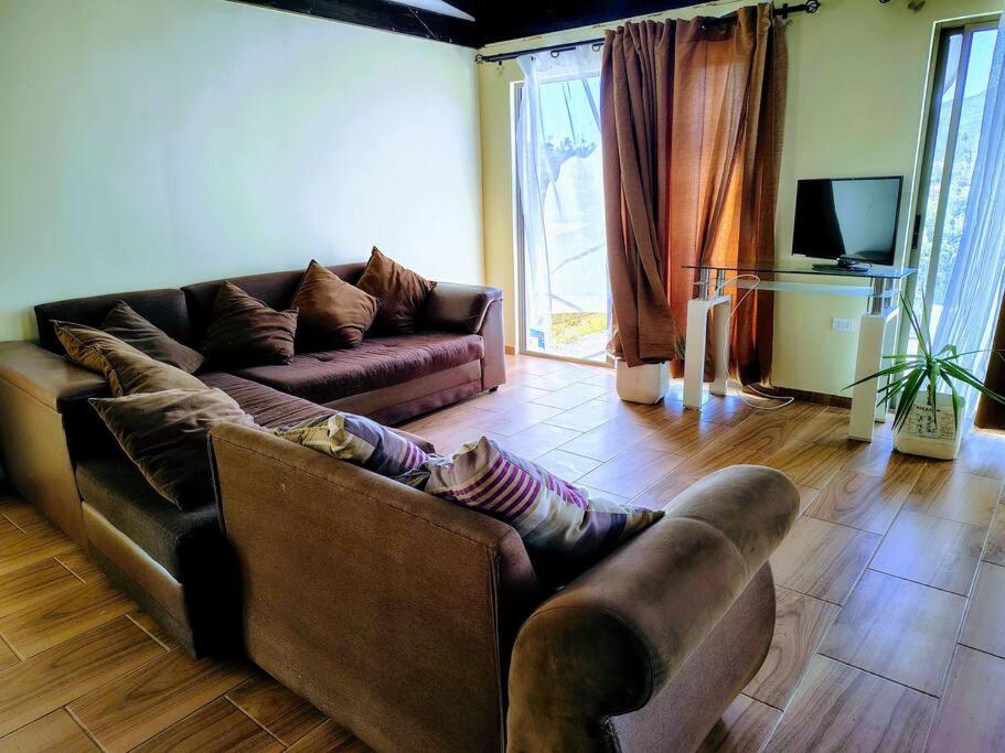 Three-Bedroom House photo 2